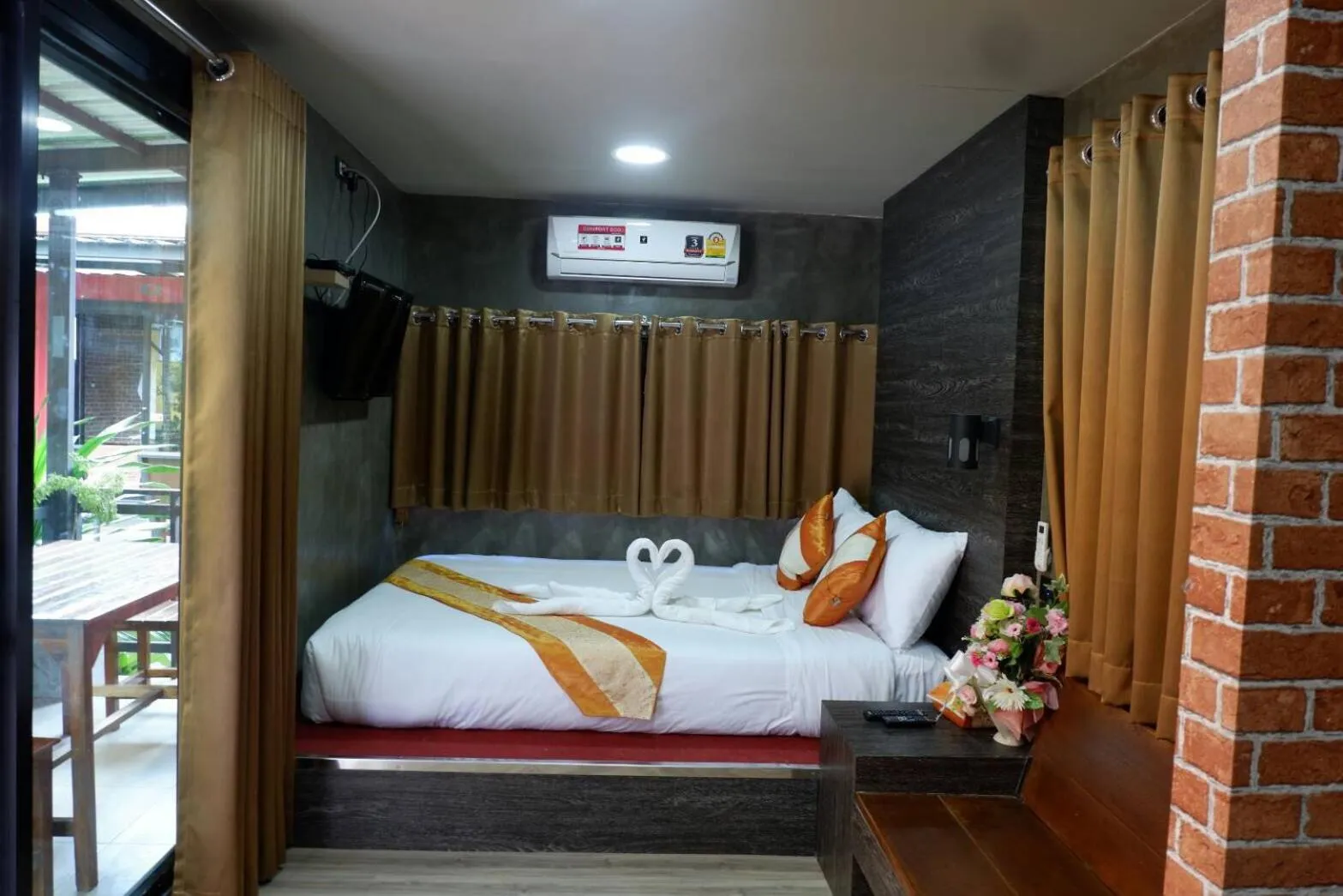 Bed in Amazon Resort