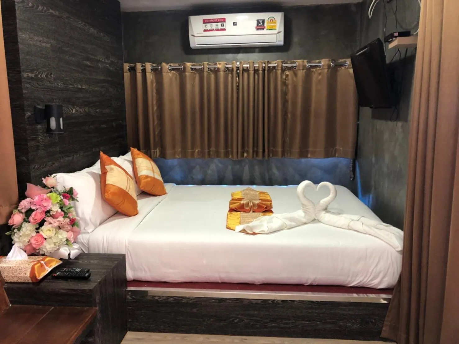 Bed in Amazon Resort
