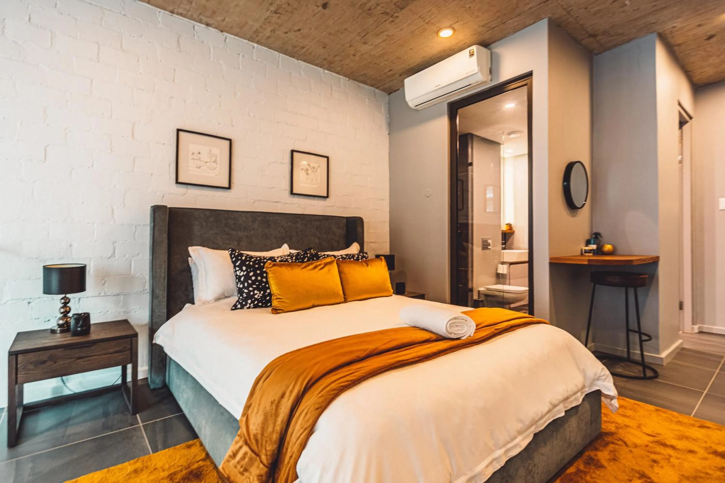 Bed in Umhlanga Arch Properties