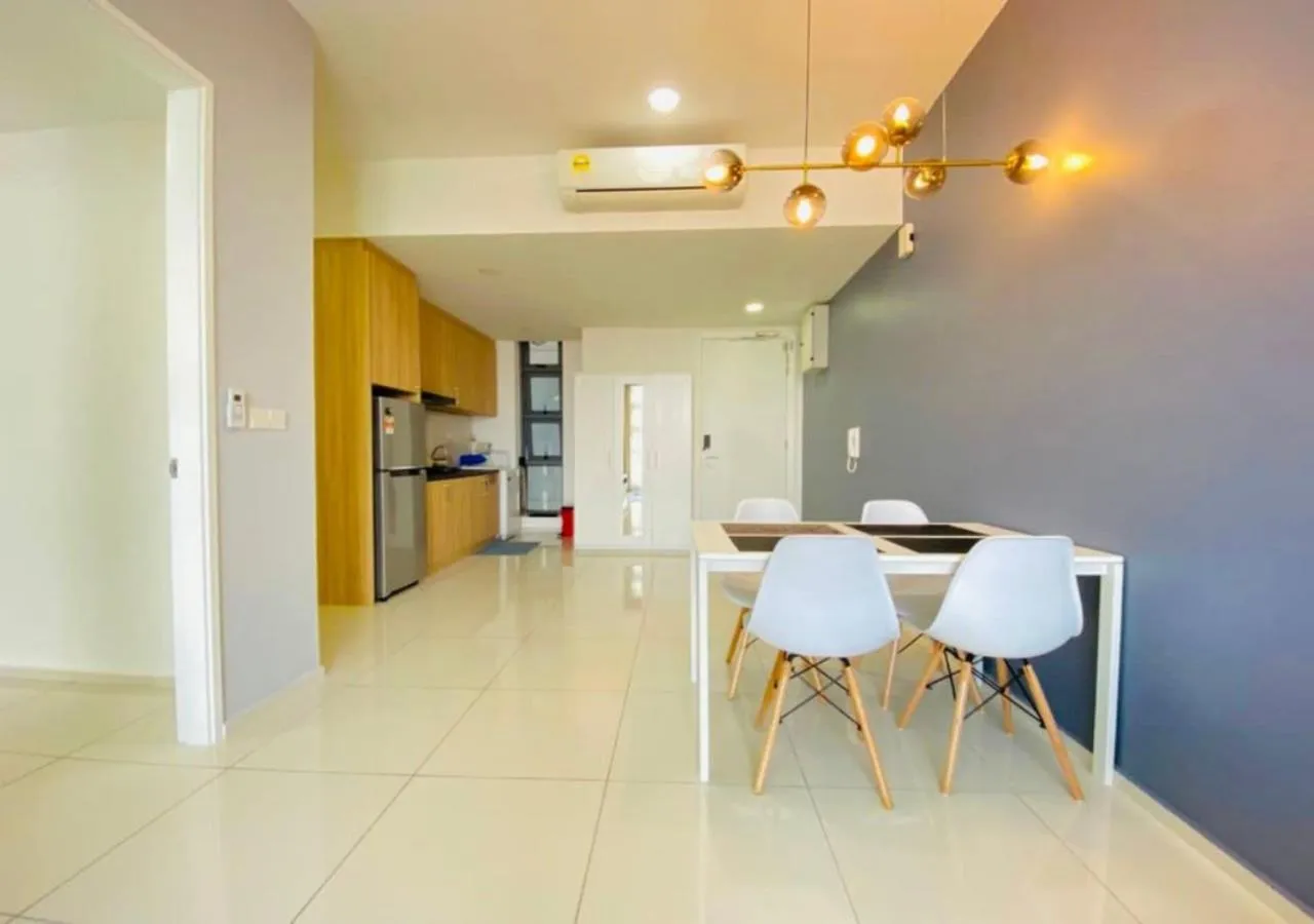 Robertson PanoramaKL Suites