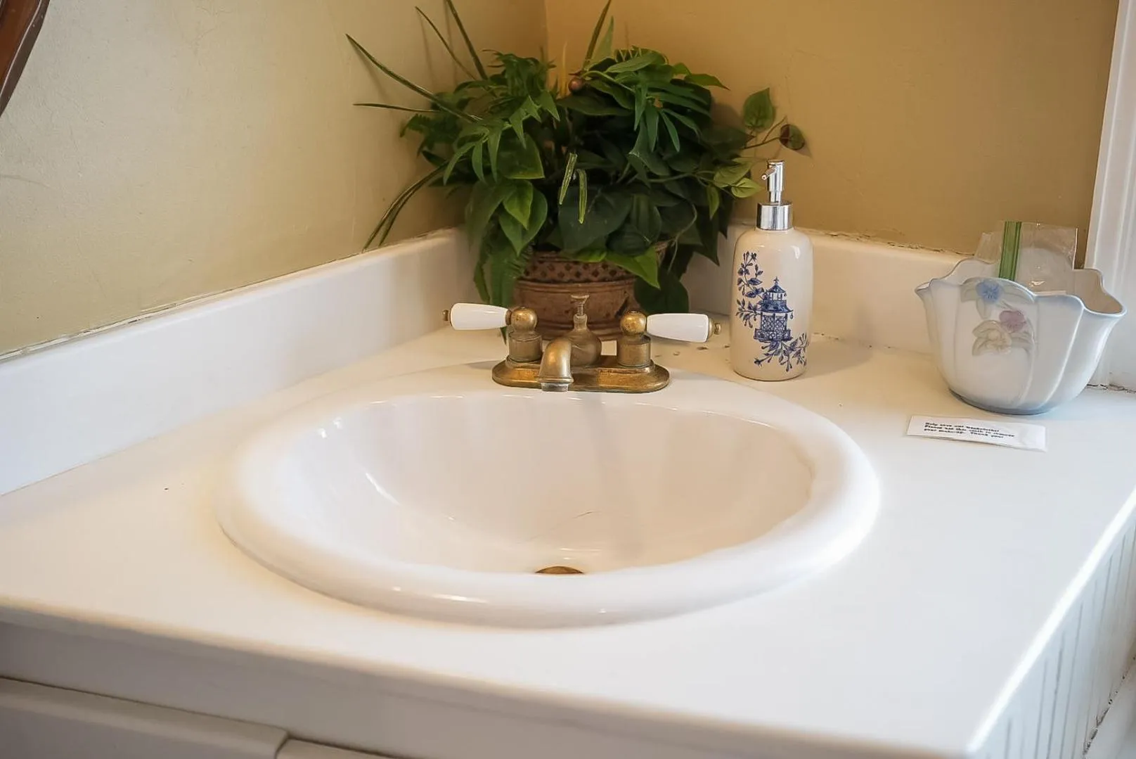 Bathroom in Grandison Inn