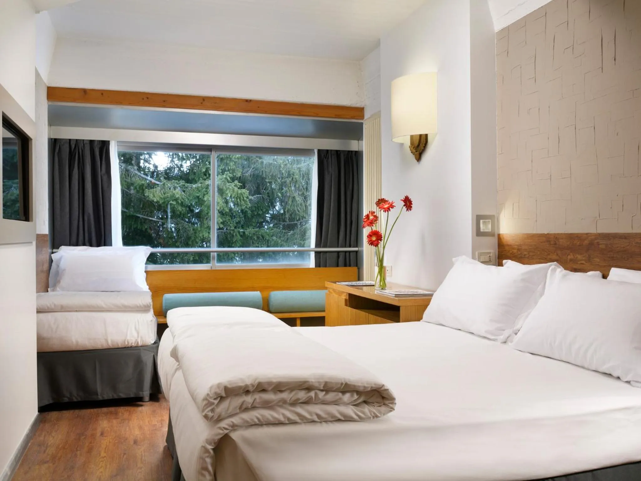 Photo of the whole room, Bed in TH Marilleva