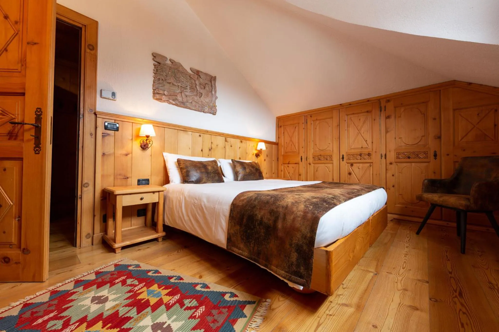 Bed in HOTEL BOUTON D'OR Courmayeur