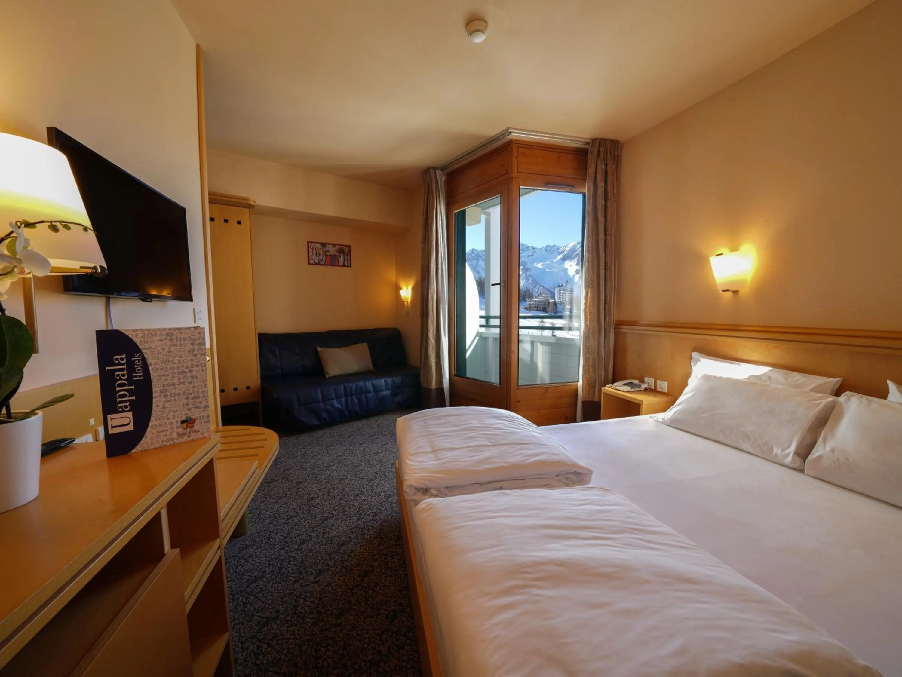 Bed in Hotel Club Uappala Sestriere