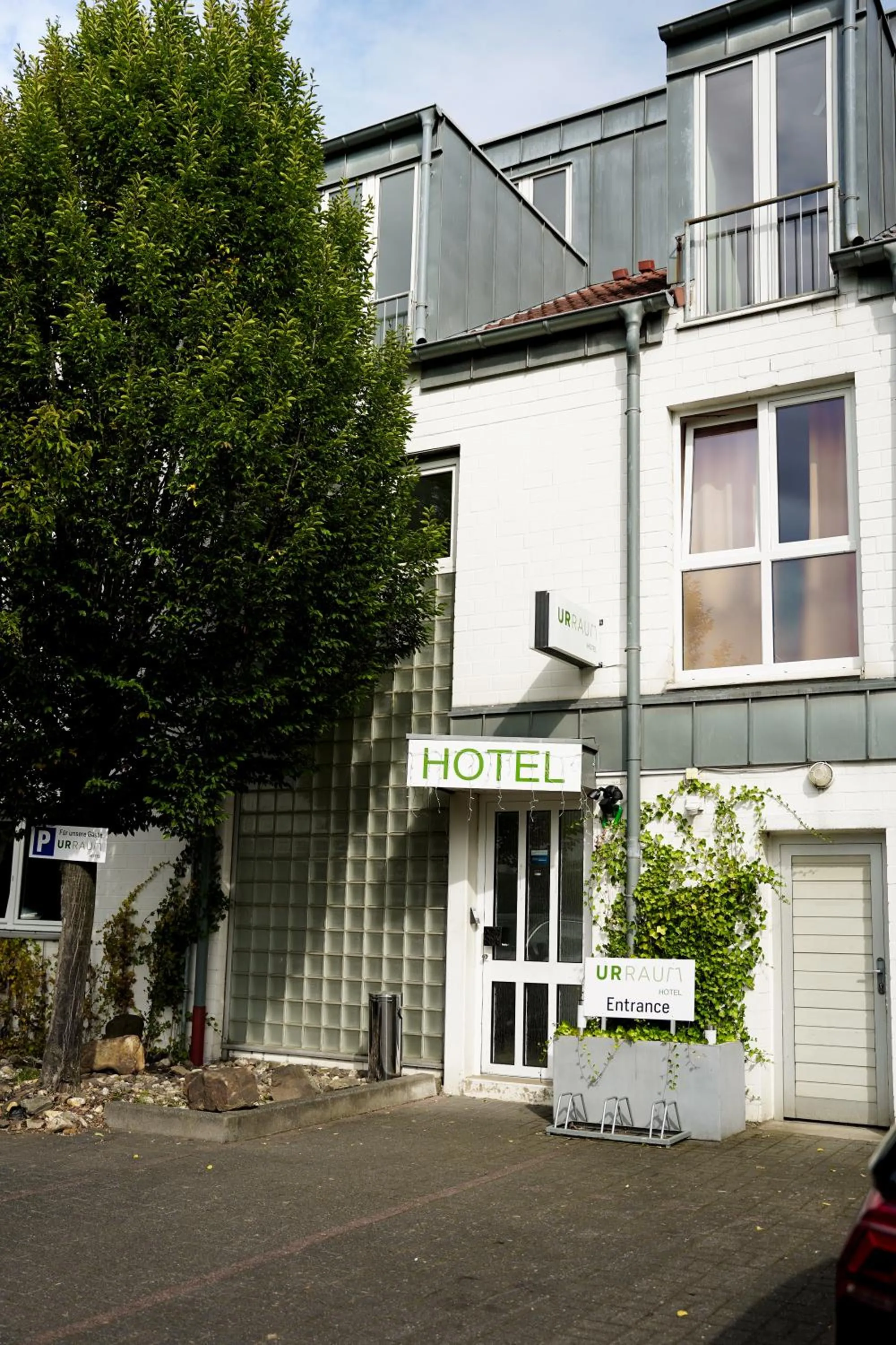 Property building in urraum Hotel