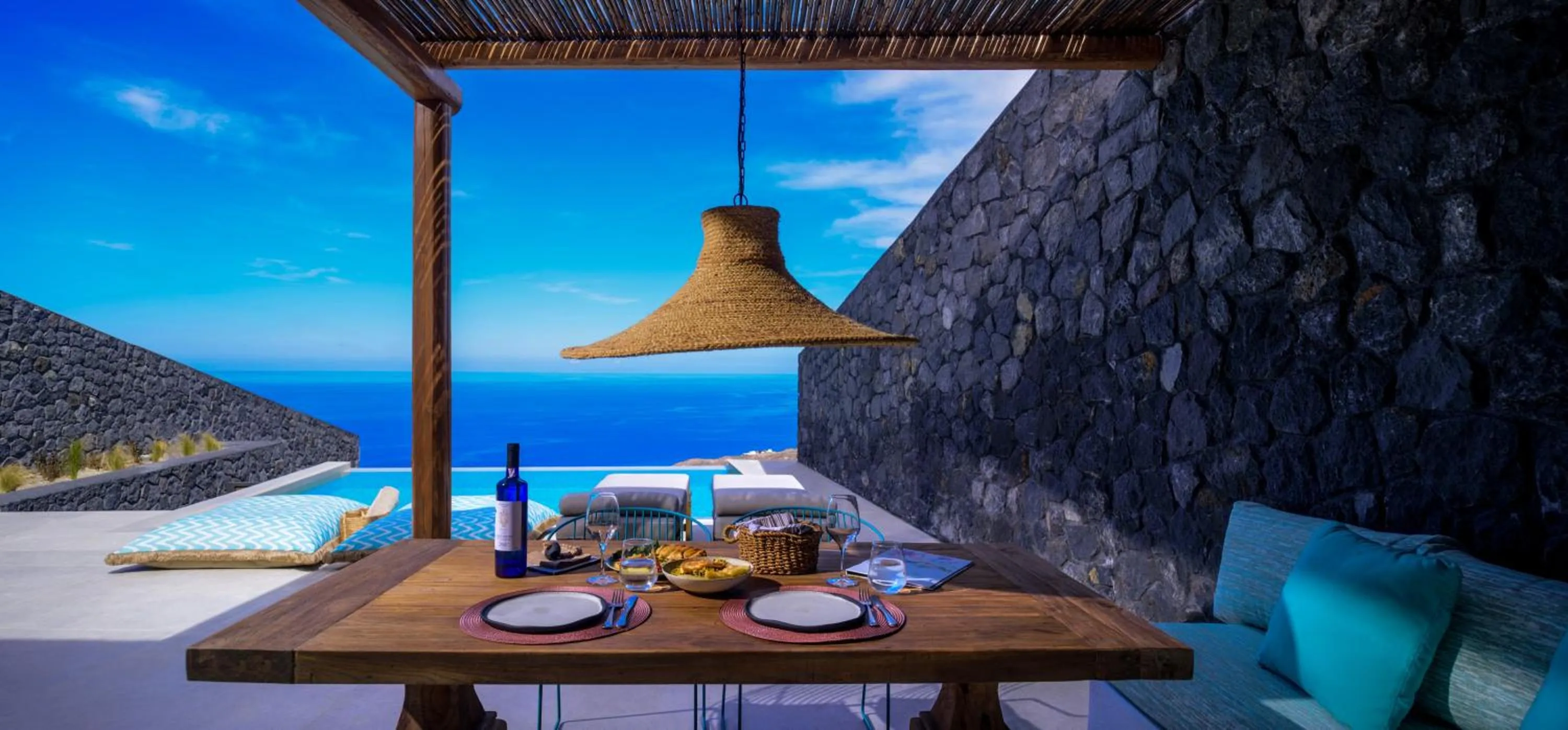 Food and drinks in Lithi Luxury Retreat