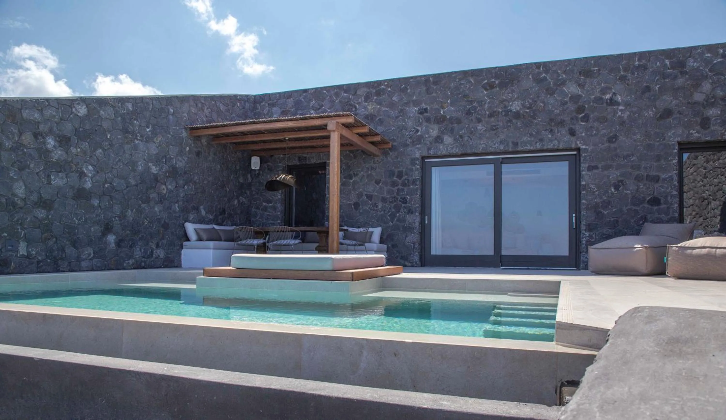Swimming pool in Lithi Luxury Retreat