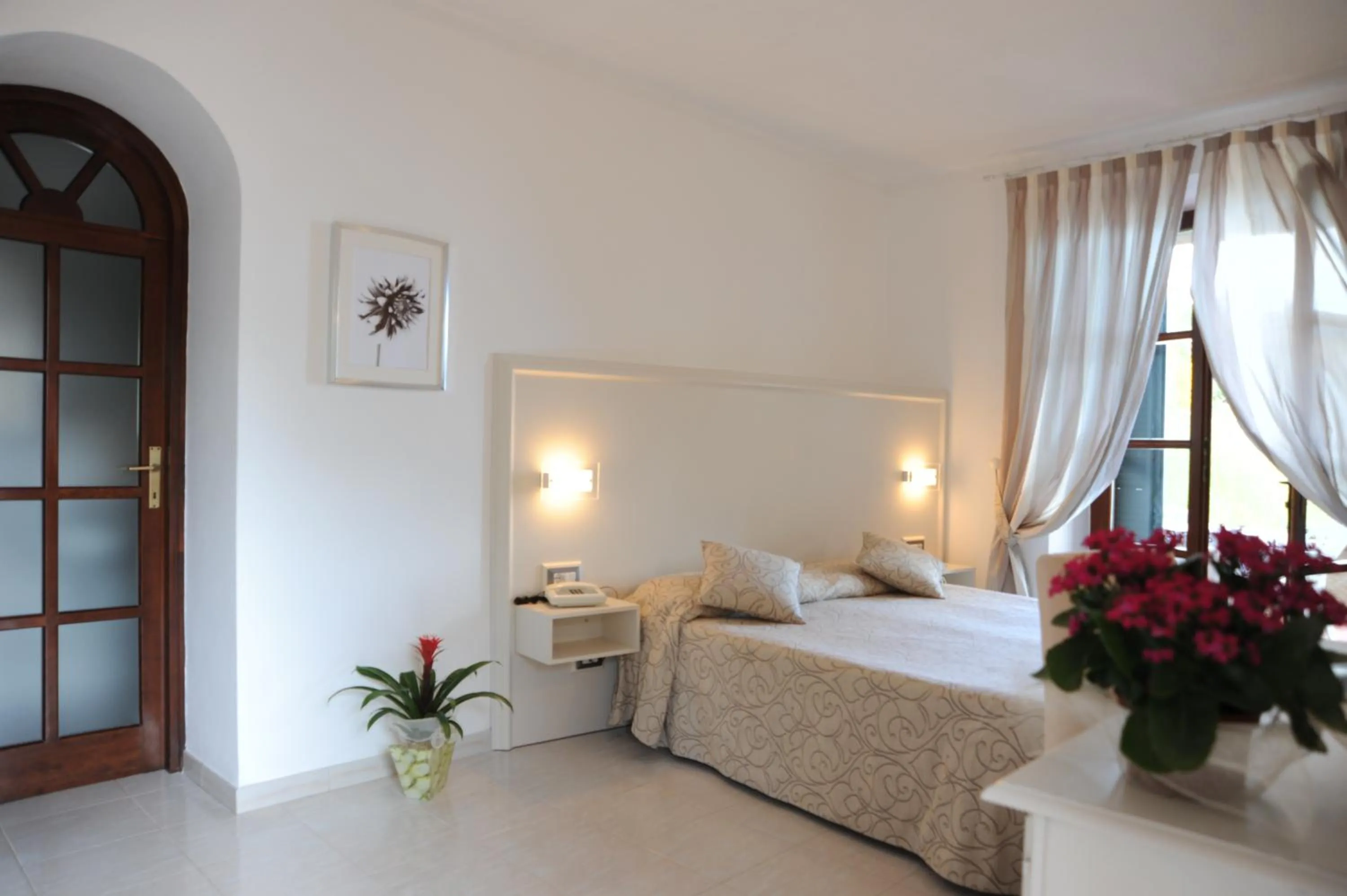 Photo of the whole room, Bed in Hotel Barsalini