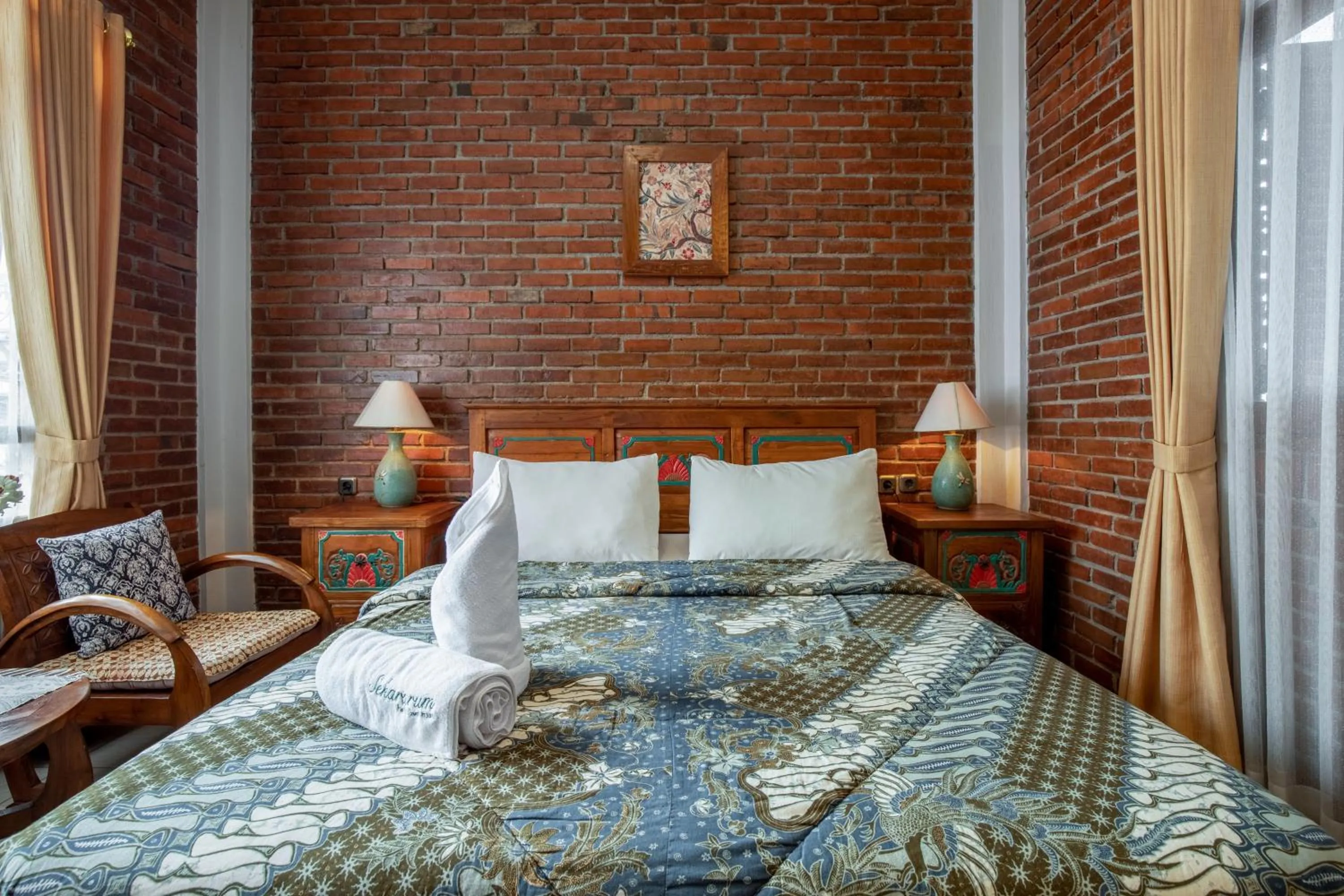 Bed in Sekararum Butik Syariah Guesthouse