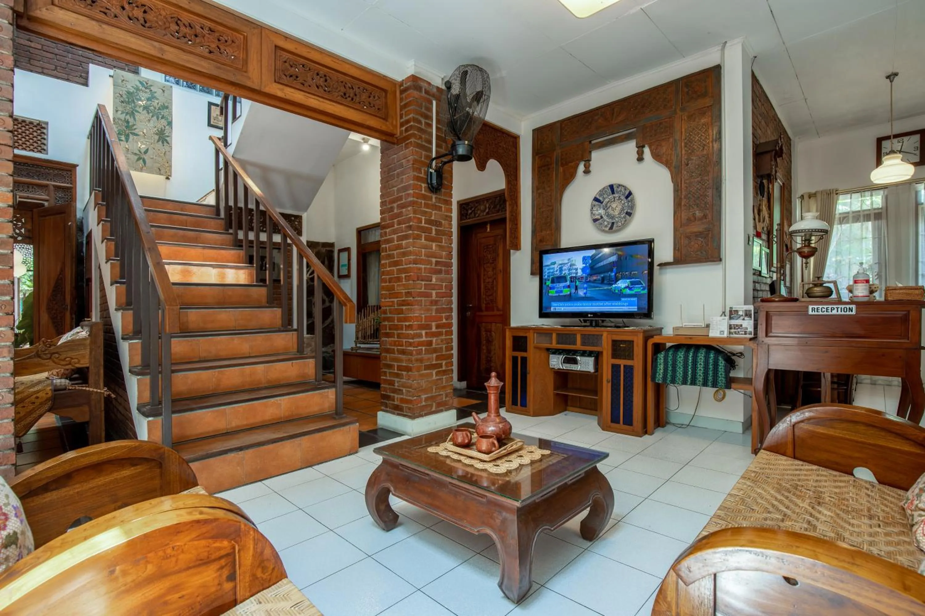 Lobby or reception in Sekararum Butik Syariah Guesthouse