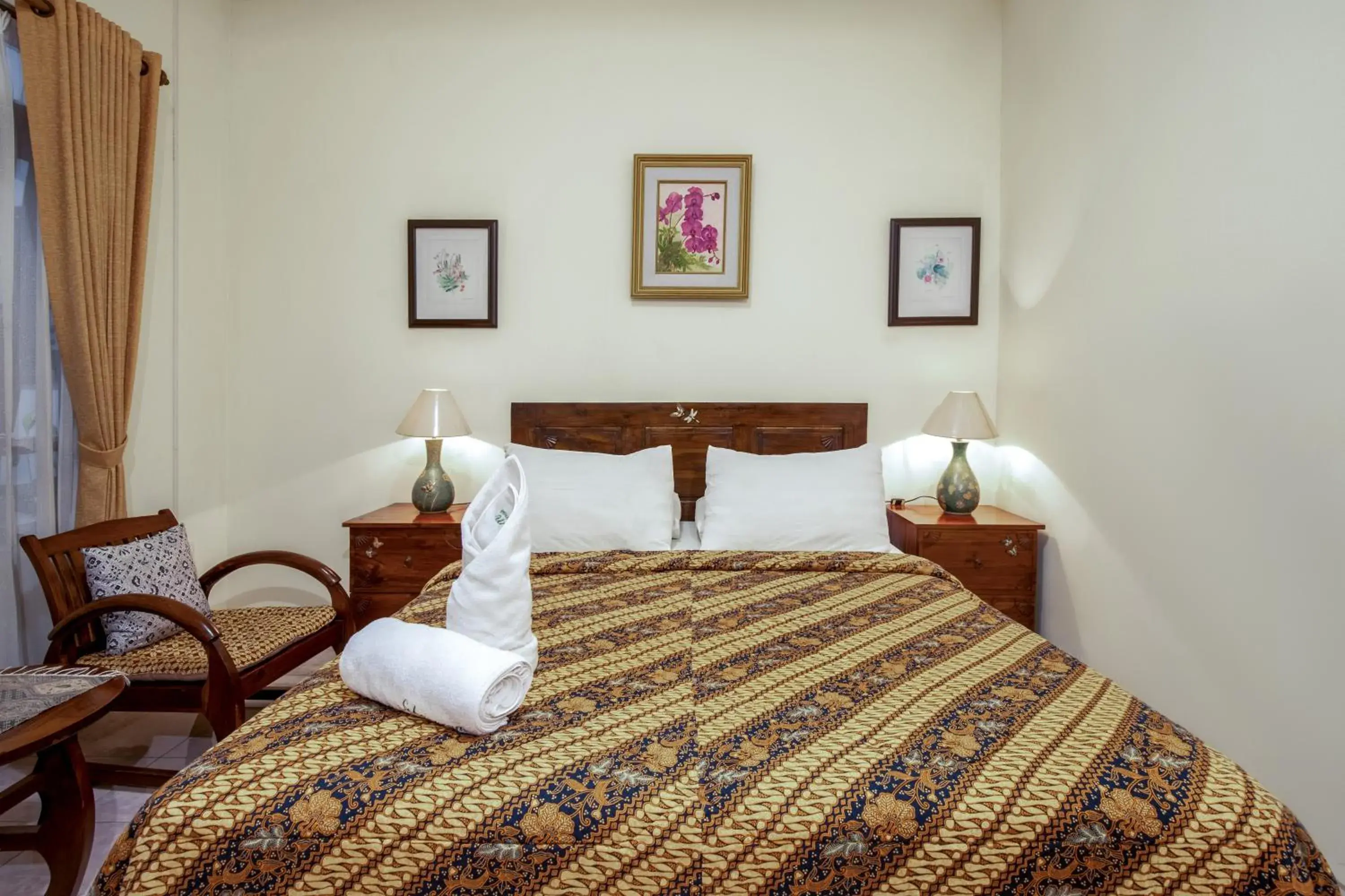 Standard Queen Room in Sekararum Butik Syariah Guesthouse Standard Queen Room in Sekararum Butik Syariah Guesthouse