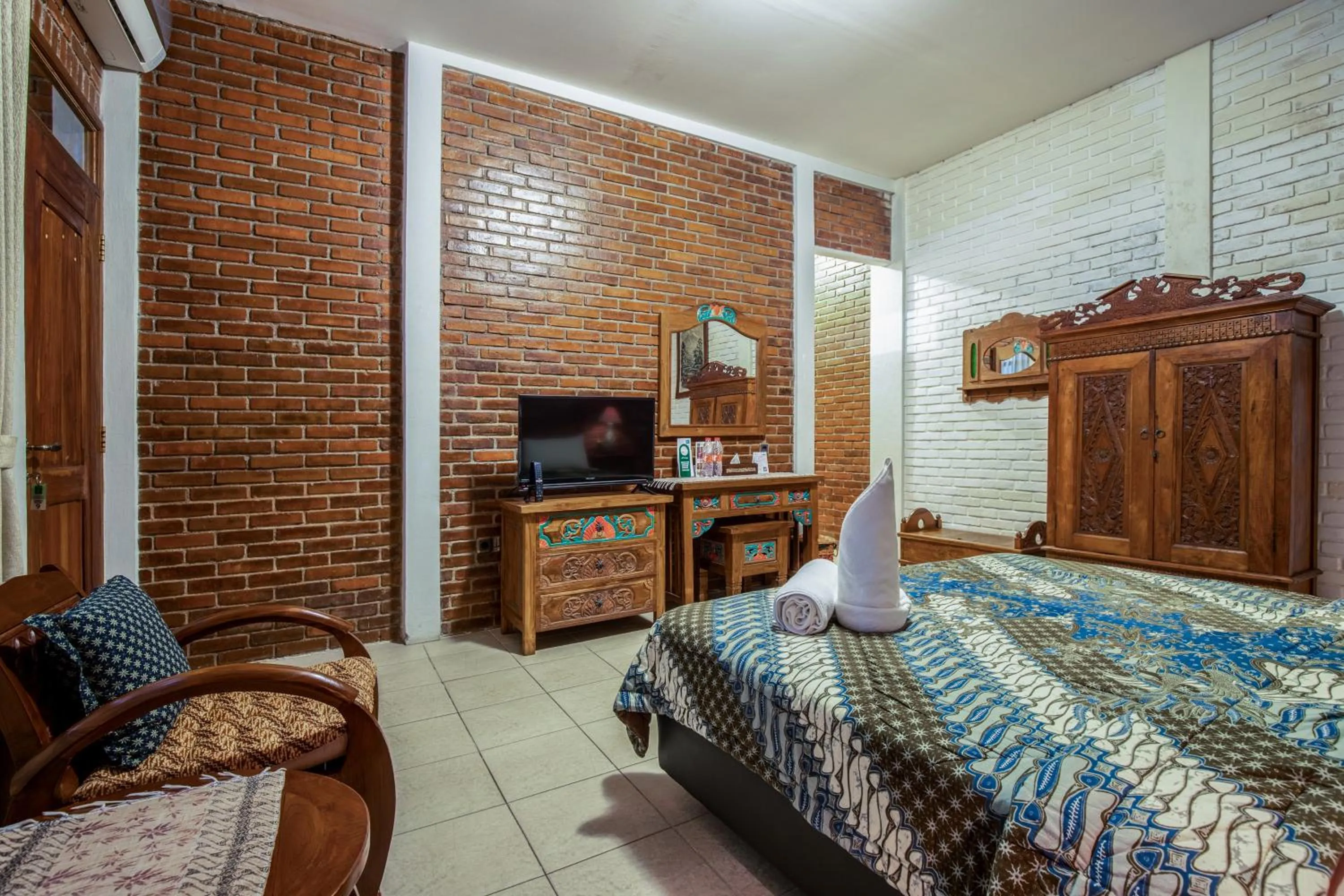 Bed in Sekararum Butik Syariah Guesthouse