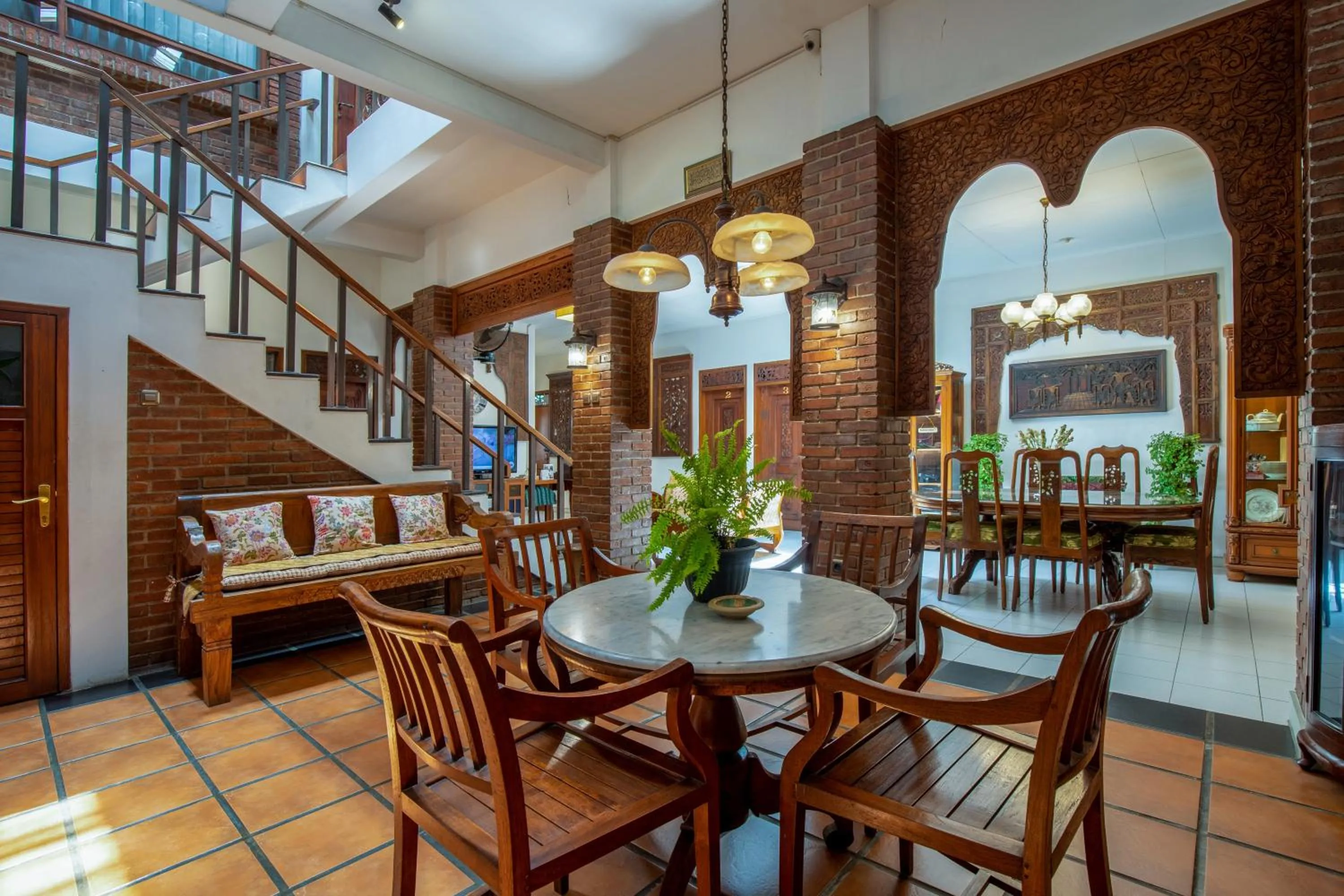 Dining area in Sekararum Butik Syariah Guesthouse