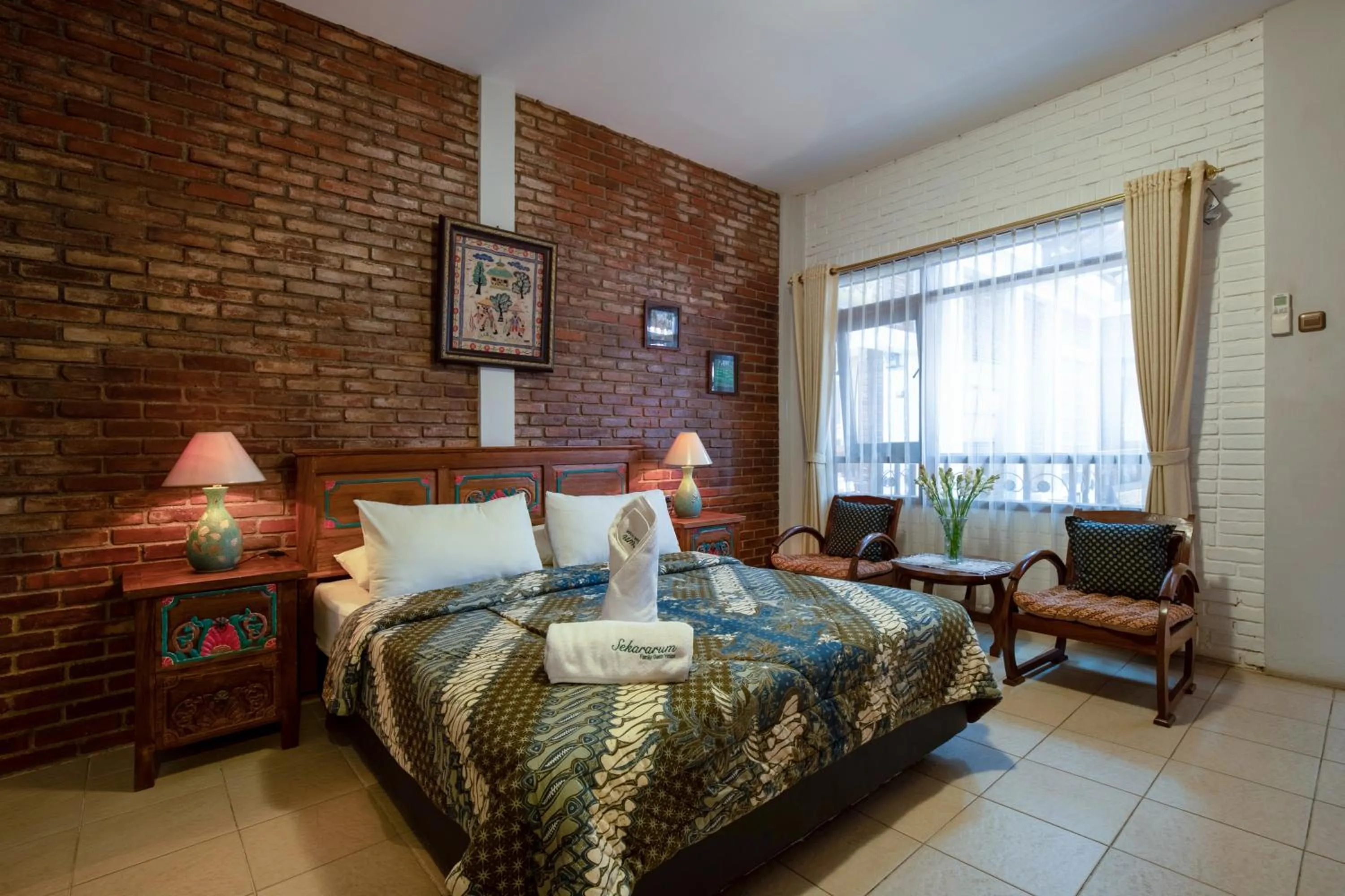 Bed in Sekararum Butik Syariah Guesthouse