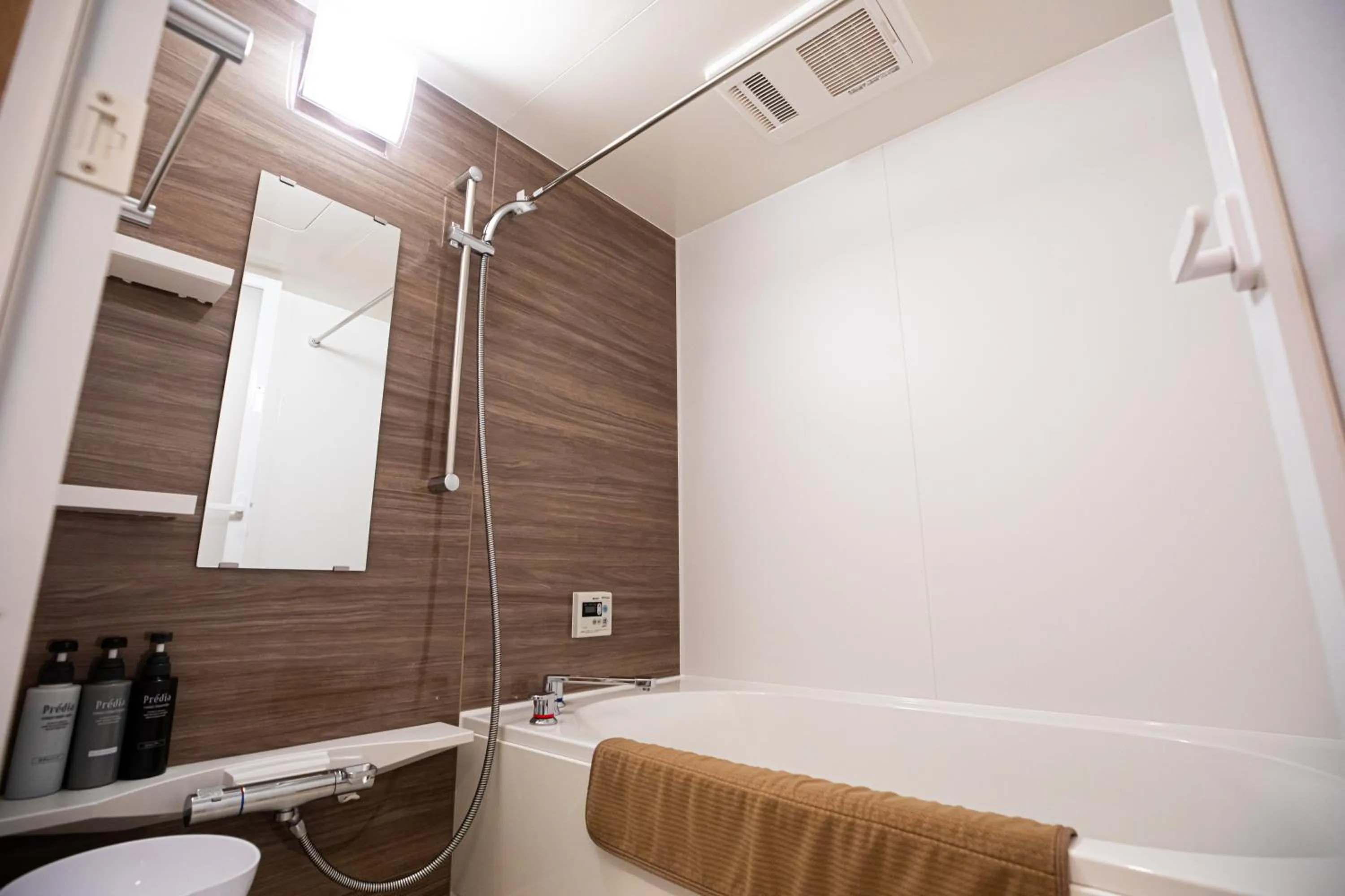 Bathroom in GOLD STAY Nagoya Osu