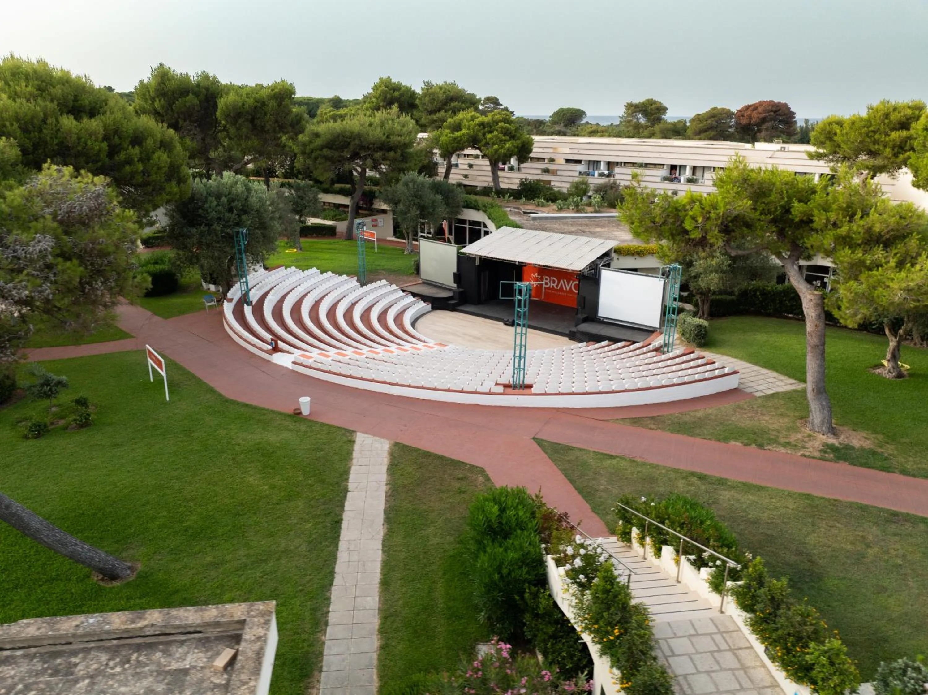 Entertainment in VOI Alimini Resort