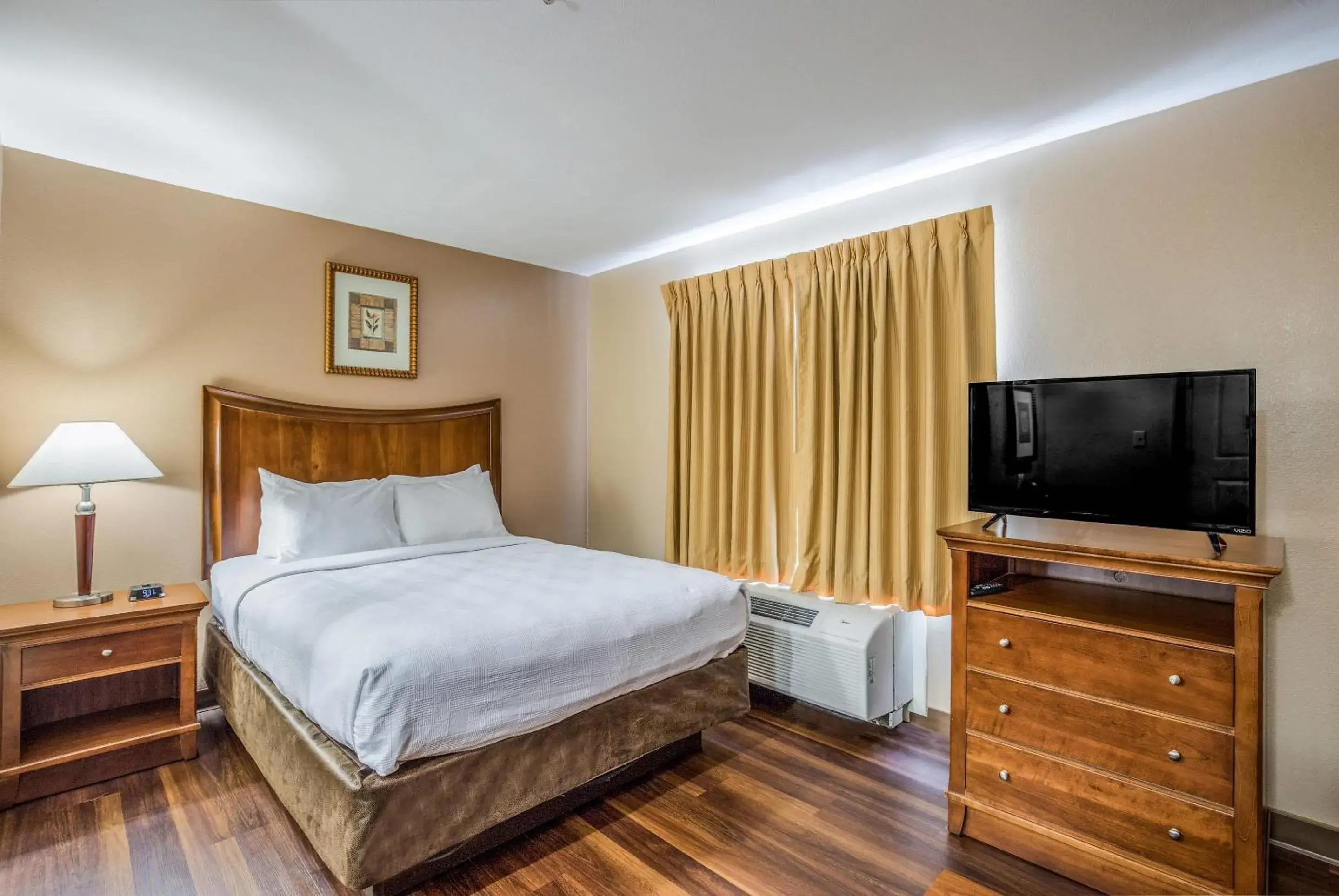 Efficiency Queen Suite - Accessible/Non-Smoking in MainStay Suites Port Saint Joe South Efficiency Queen Suite - Accessible/Non-Smoking in MainStay Suites Port Saint Joe South