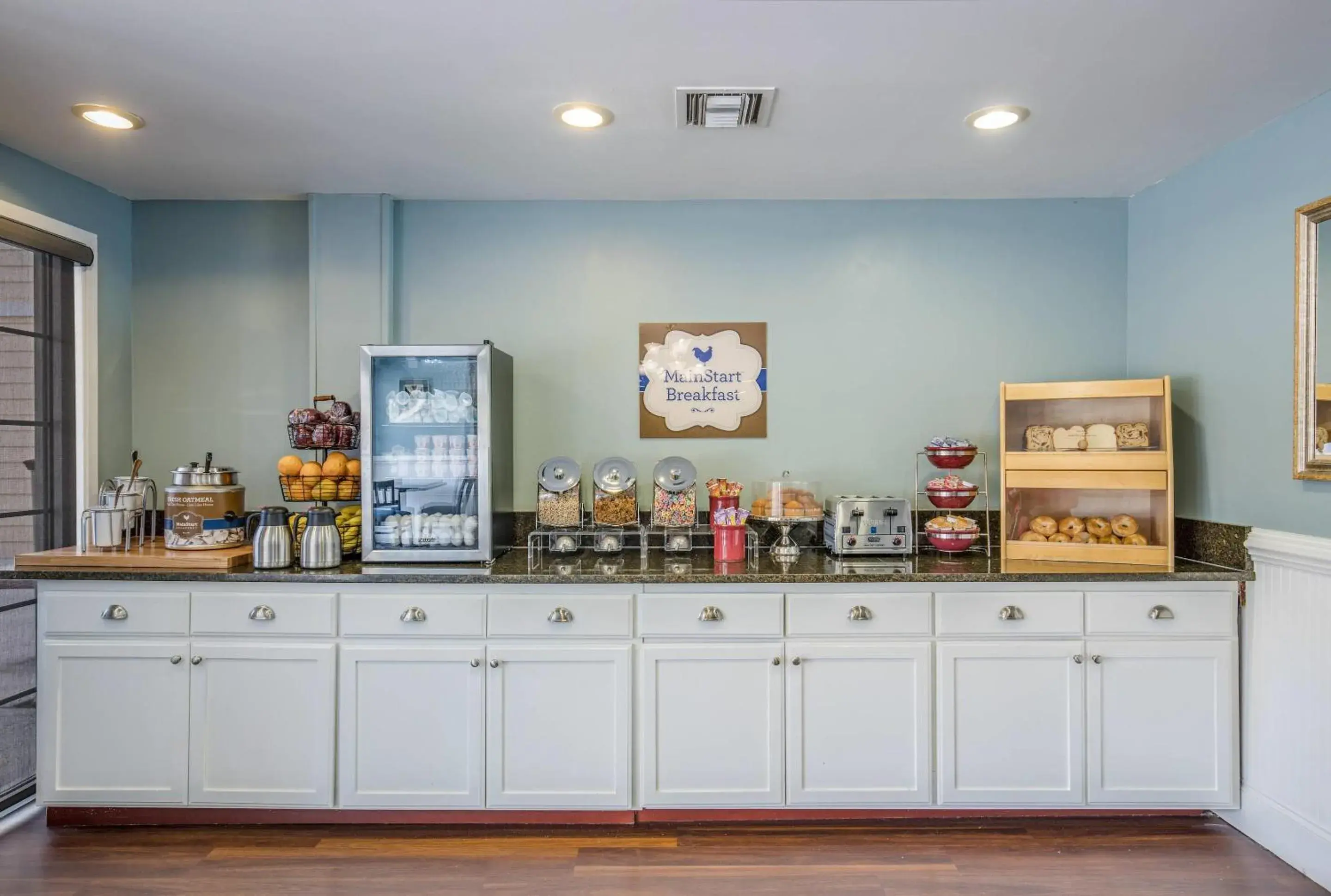 Breakfast in MainStay Suites Port Saint Joe South Breakfast in MainStay Suites Port Saint Joe South