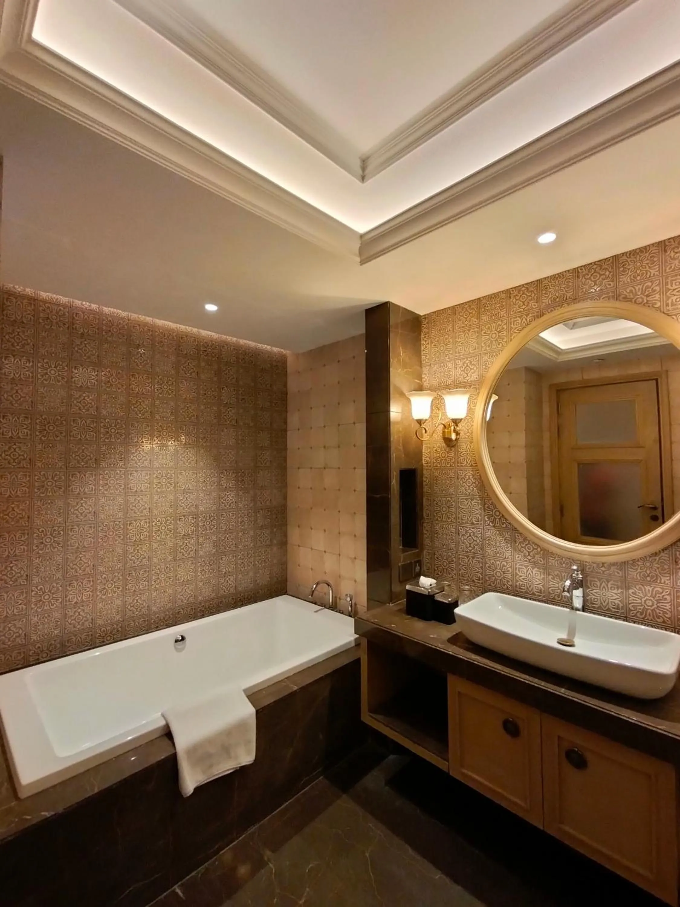 Bathroom in Welcomhotel by ITC Hotels, Tavleen, Chail
