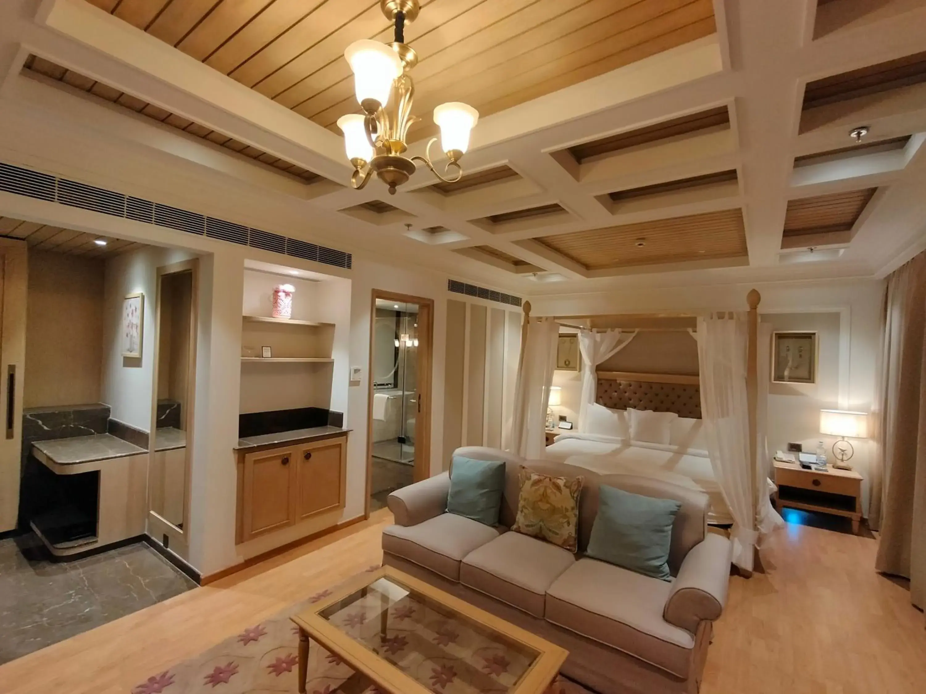 Photo of the whole room, Bed in Welcomhotel by ITC Hotels, Tavleen, Chail Photo of the whole room, Bed in Welcomhotel by ITC Hotels, Tavleen, Chail