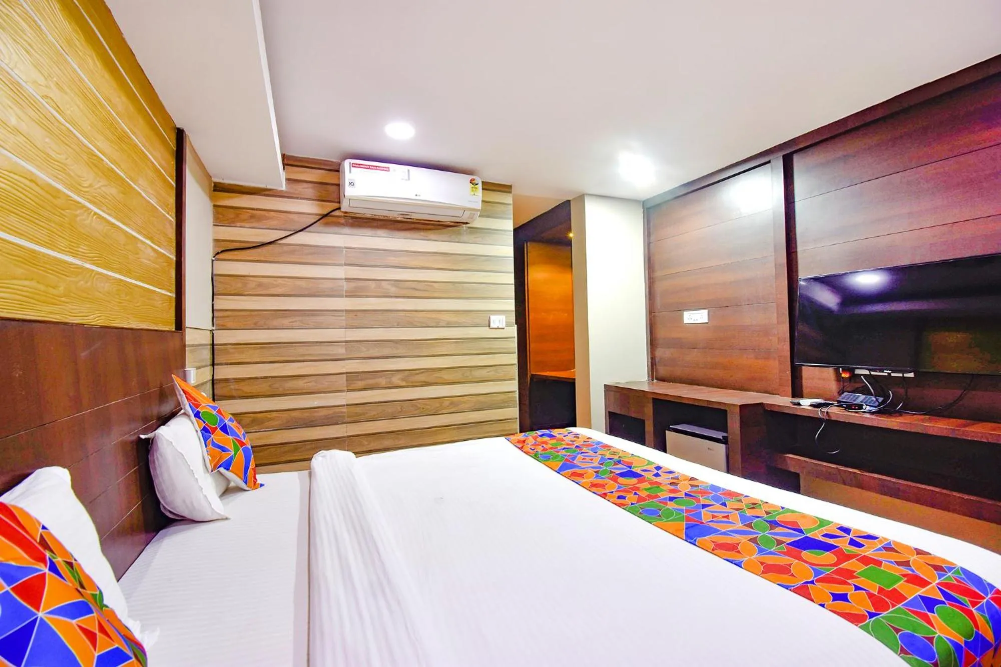 Bed in FabExpress Ocean Residency, Colva