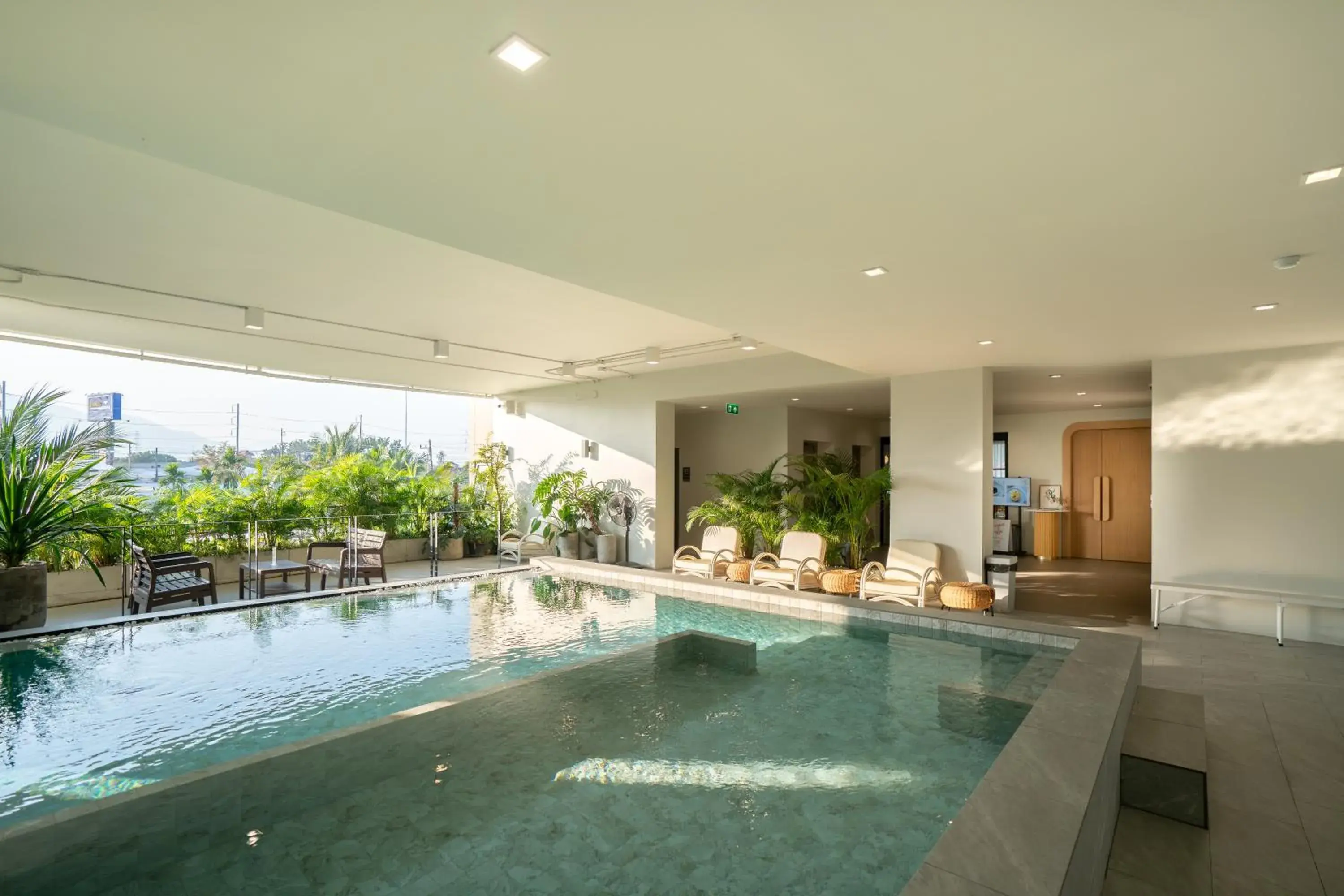 Property building in The Rise Suites Hotel, Chiang Mai - SHA Extra Plus Property building in The Rise Suites Hotel, Chiang Mai - SHA Extra Plus