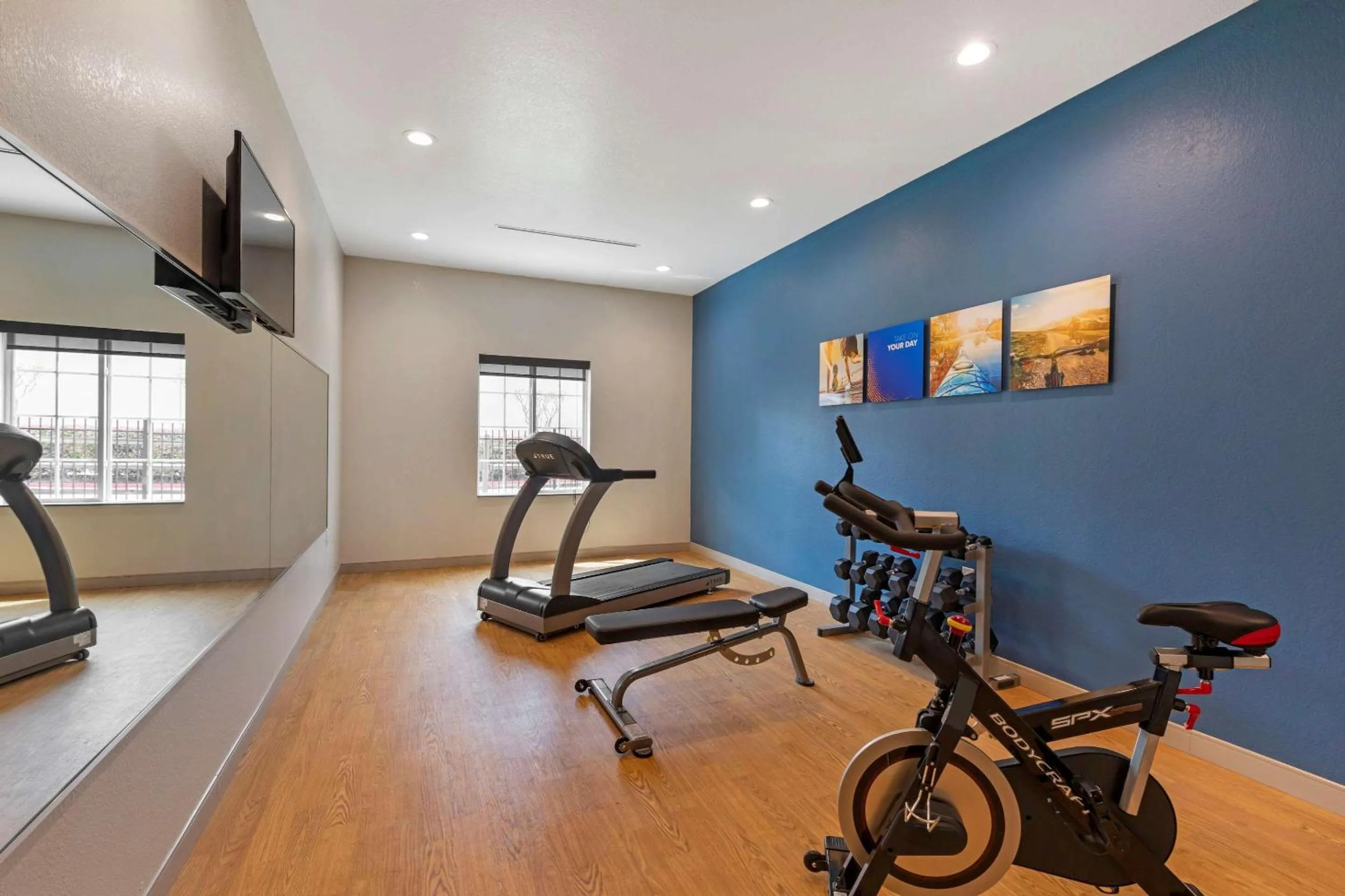 Fitness centre/facilities in Comfort Inn & Suites Euless DFW West