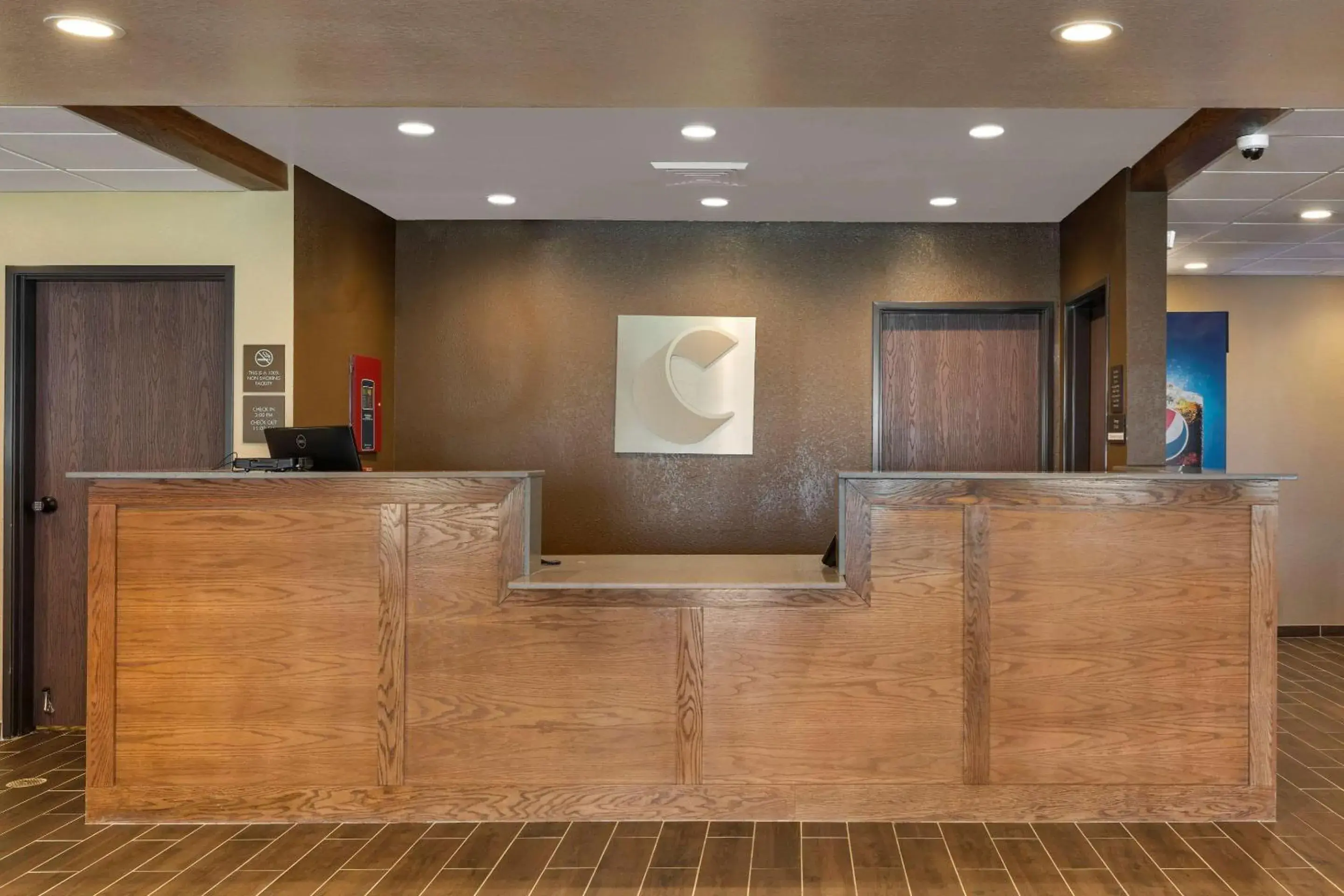 Lobby or reception in Comfort Inn & Suites Euless DFW West Lobby or reception in Comfort Inn & Suites Euless DFW West