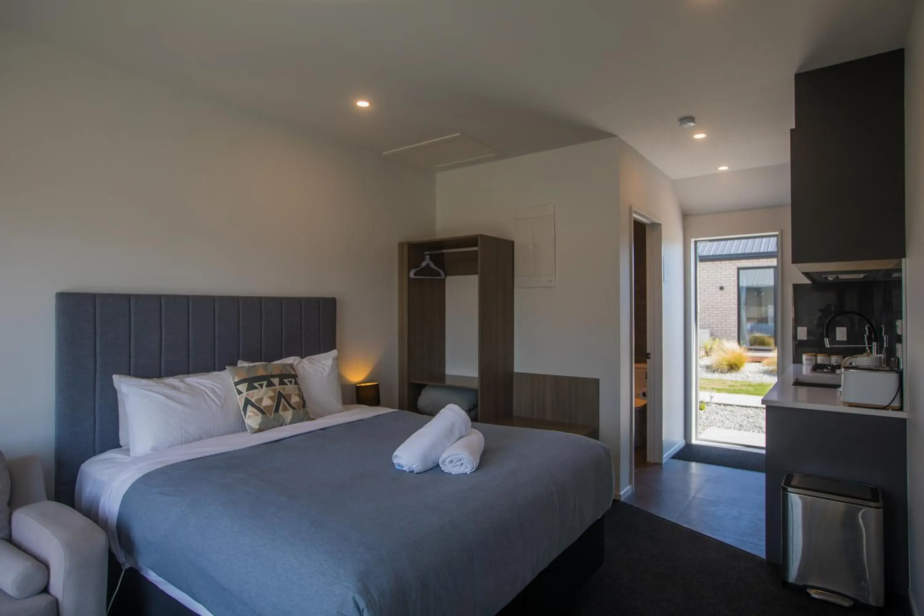 Bed in Skyrim Lodge Bed in Skyrim Lodge