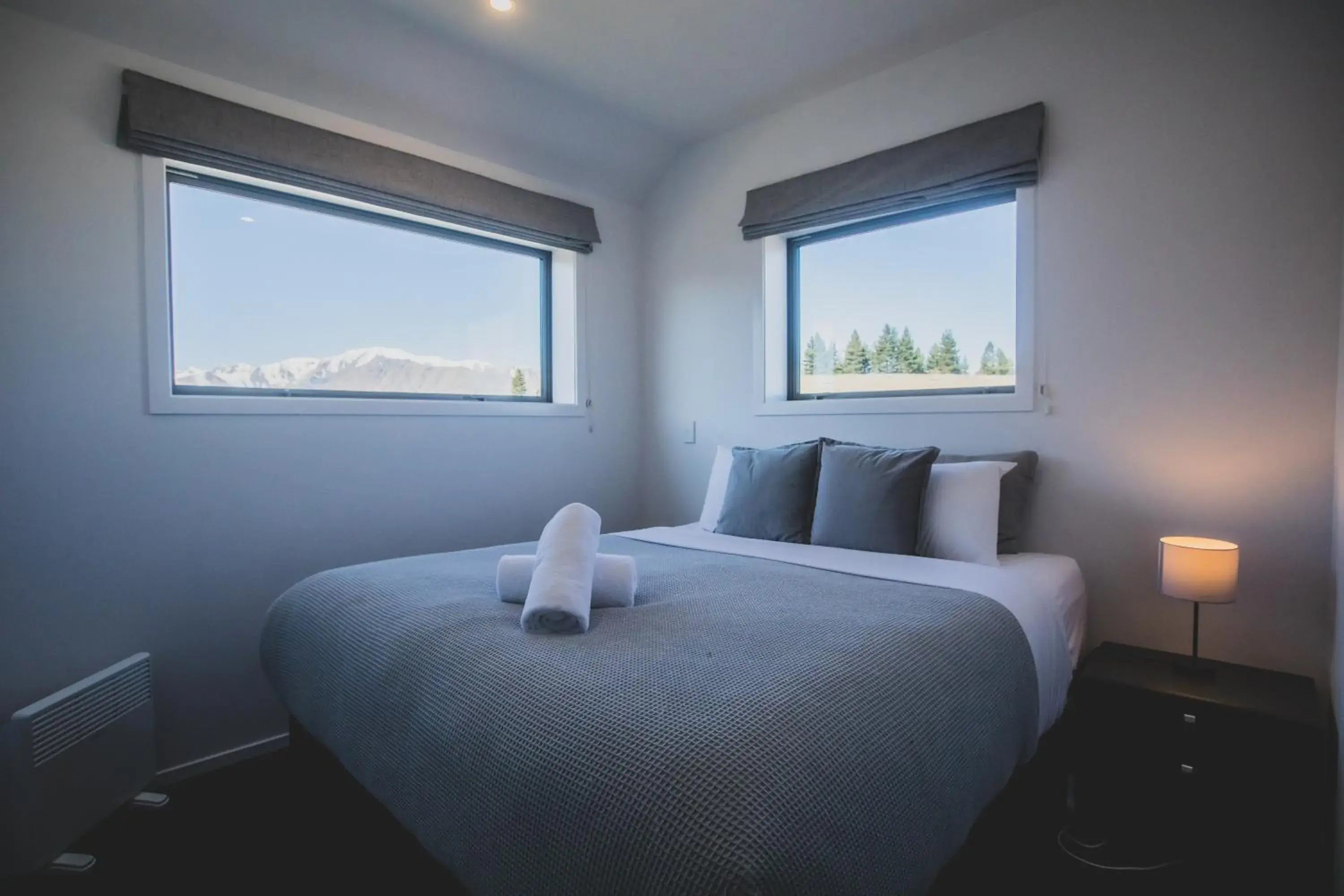 Bed in Skyrim Lodge Bed in Skyrim Lodge