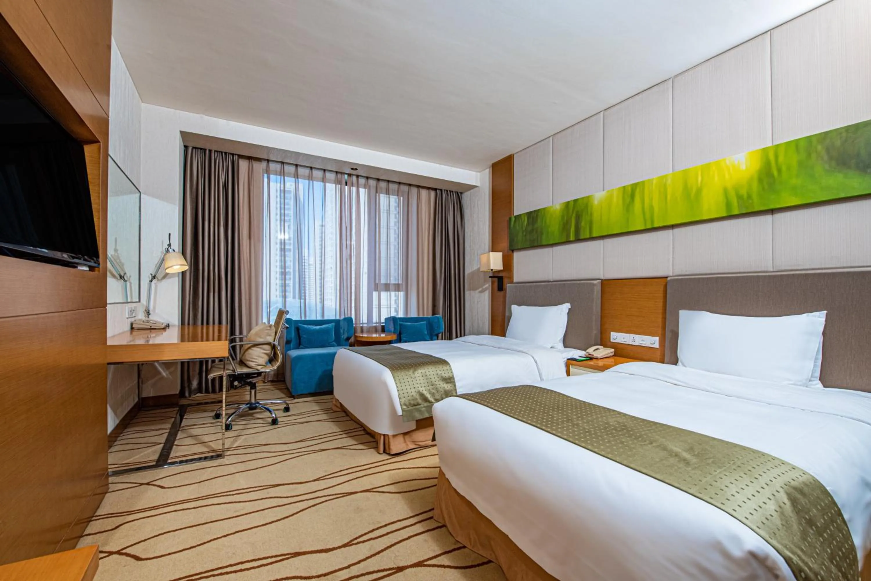 Photo of the whole room, Bed in Holiday Inn Panjin Aqua City by IHG