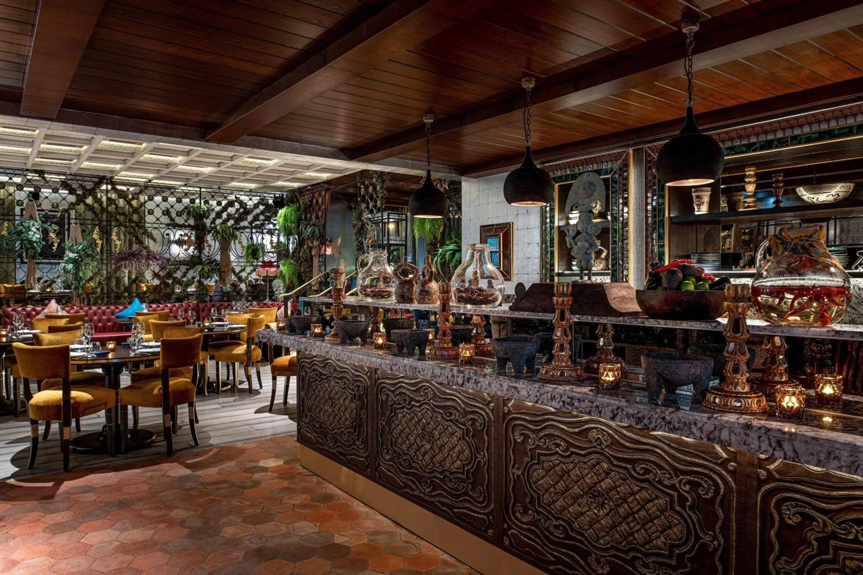 Lounge or bar in W Doha