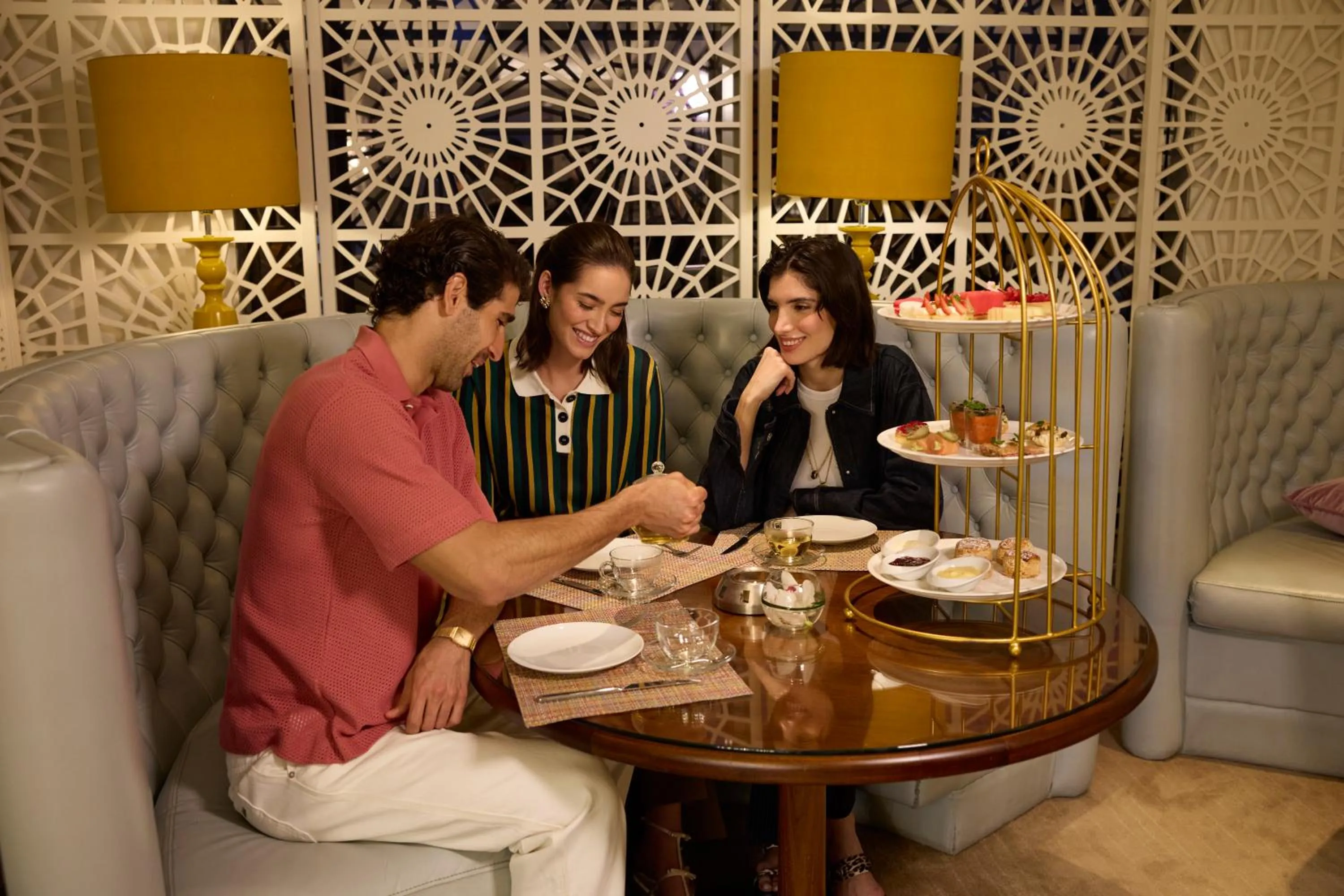 Restaurant/places to eat in W Doha