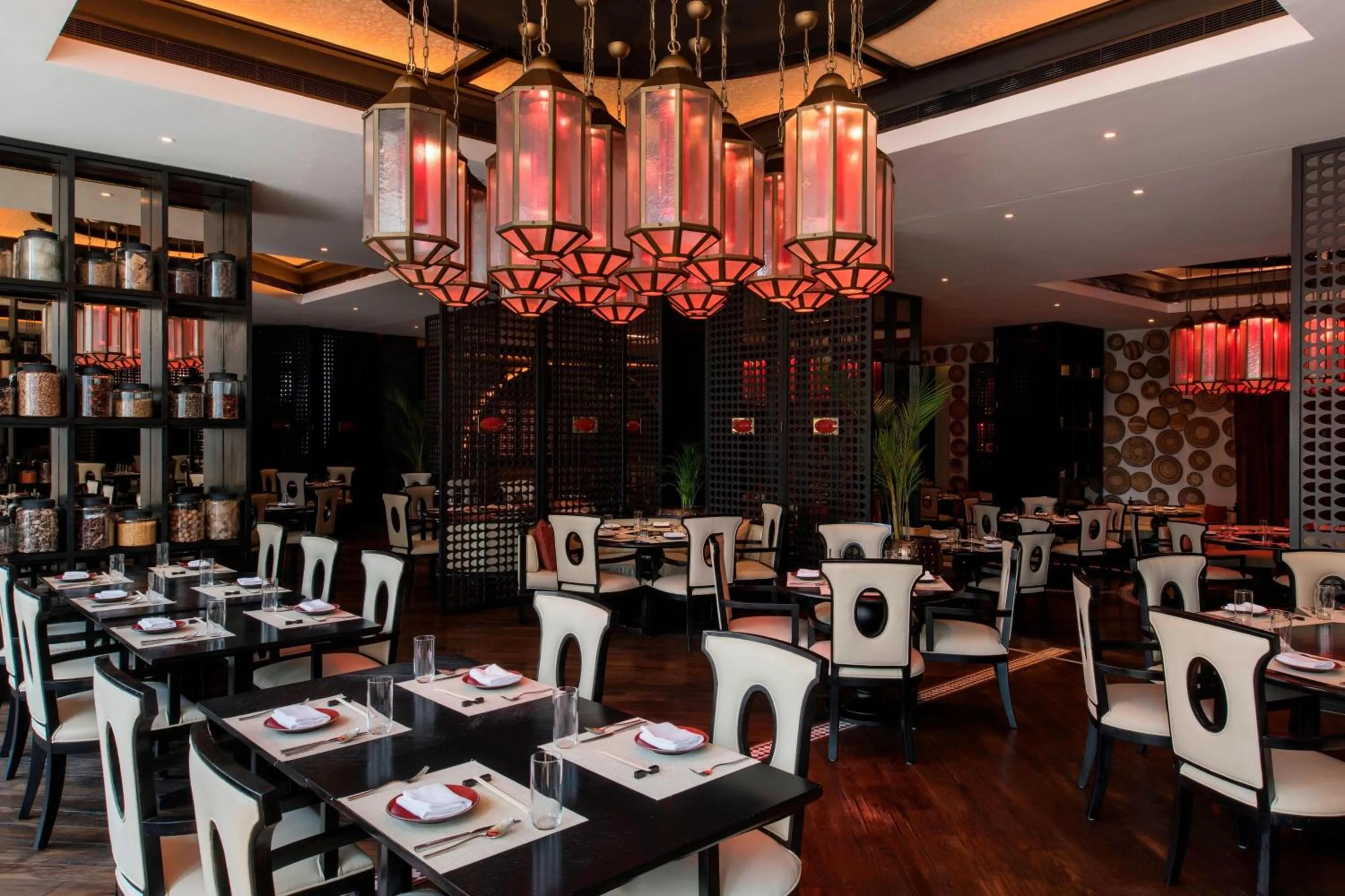 Restaurant/places to eat in W Doha