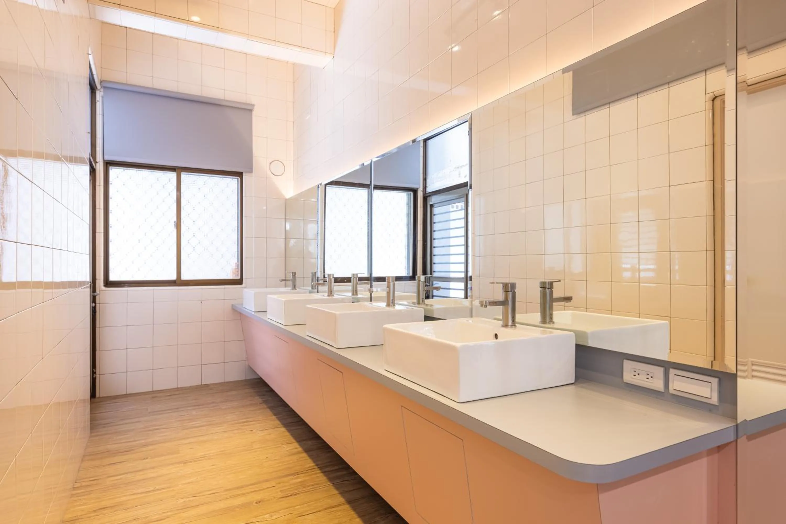Public Bath in Nice Hostel