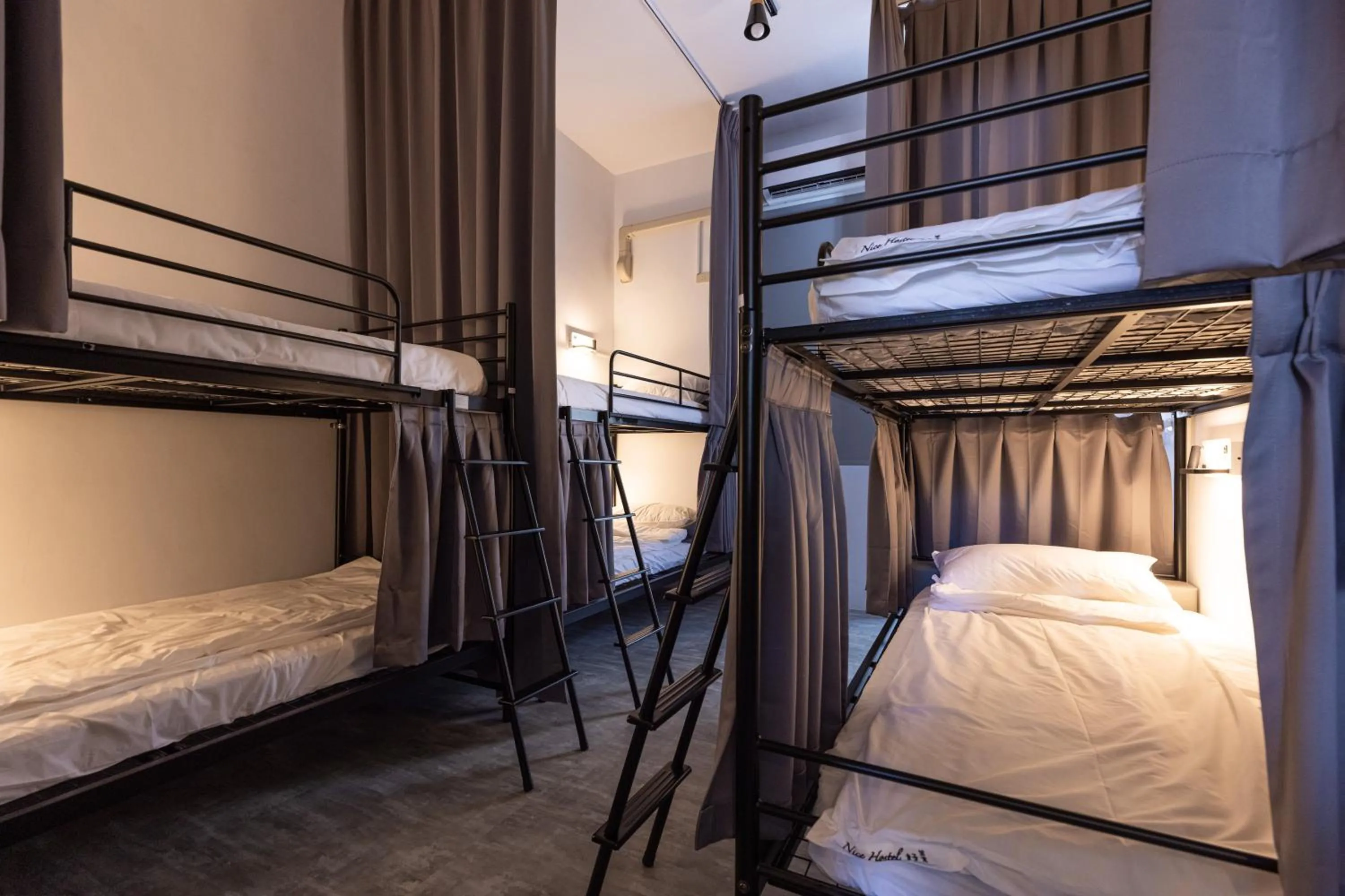 bunk bed, Bed in Nice Hostel