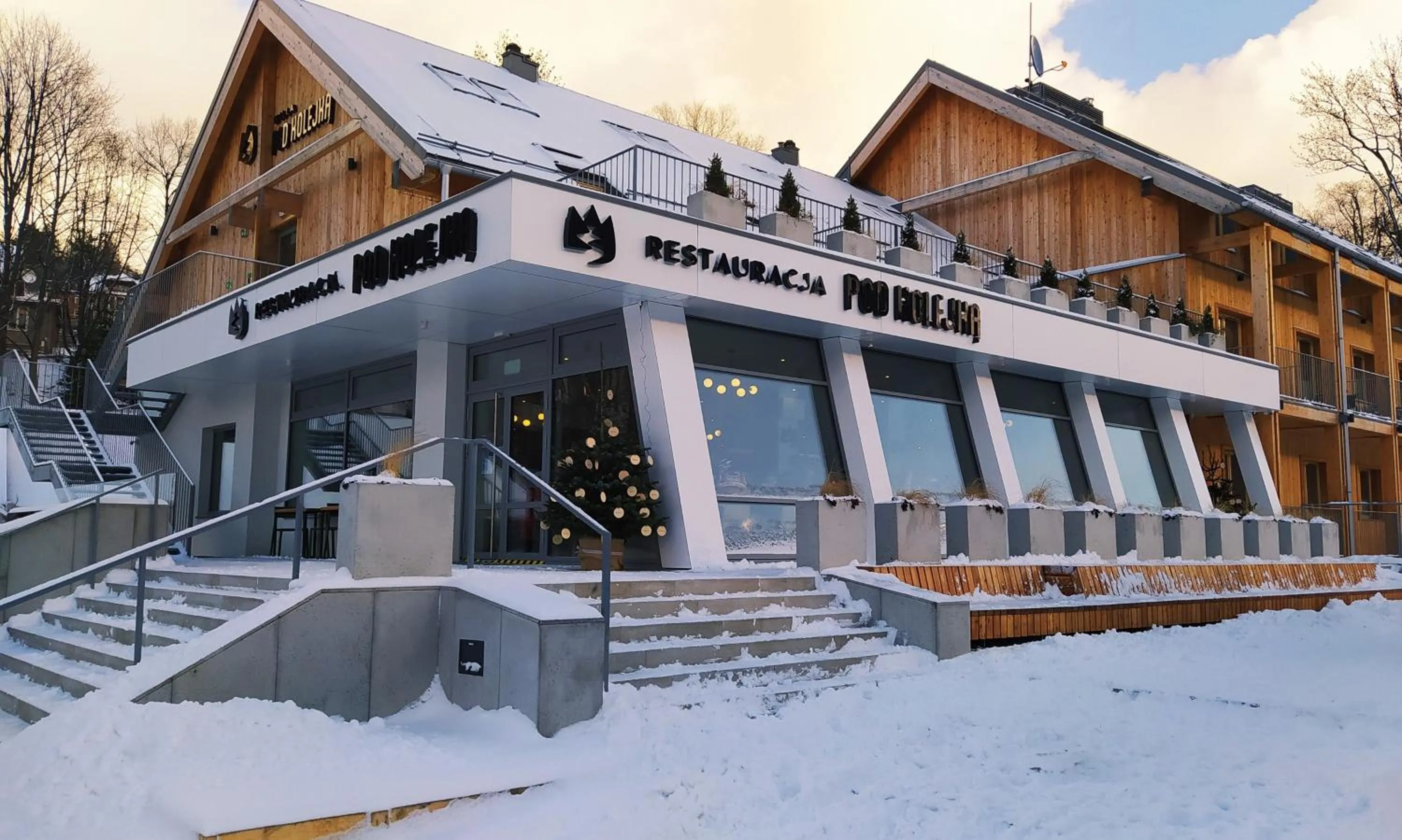 Property building in Willa Pod Kolejką