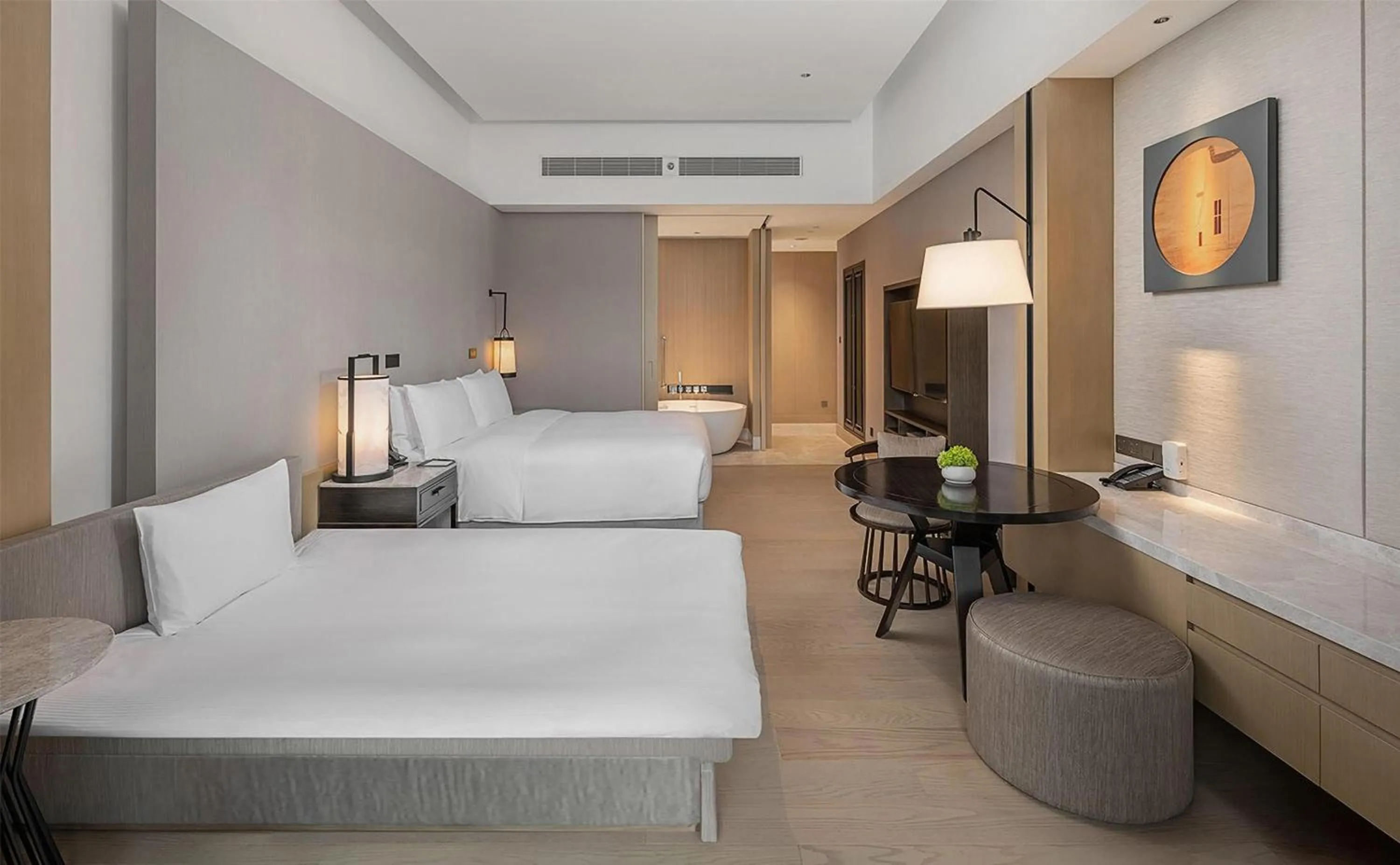 Bed in Hilton Shanghai Songjiang Guangfulin