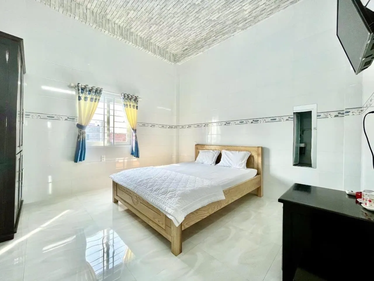 Bed in Thành Trinh hotel đảo Phú Quý