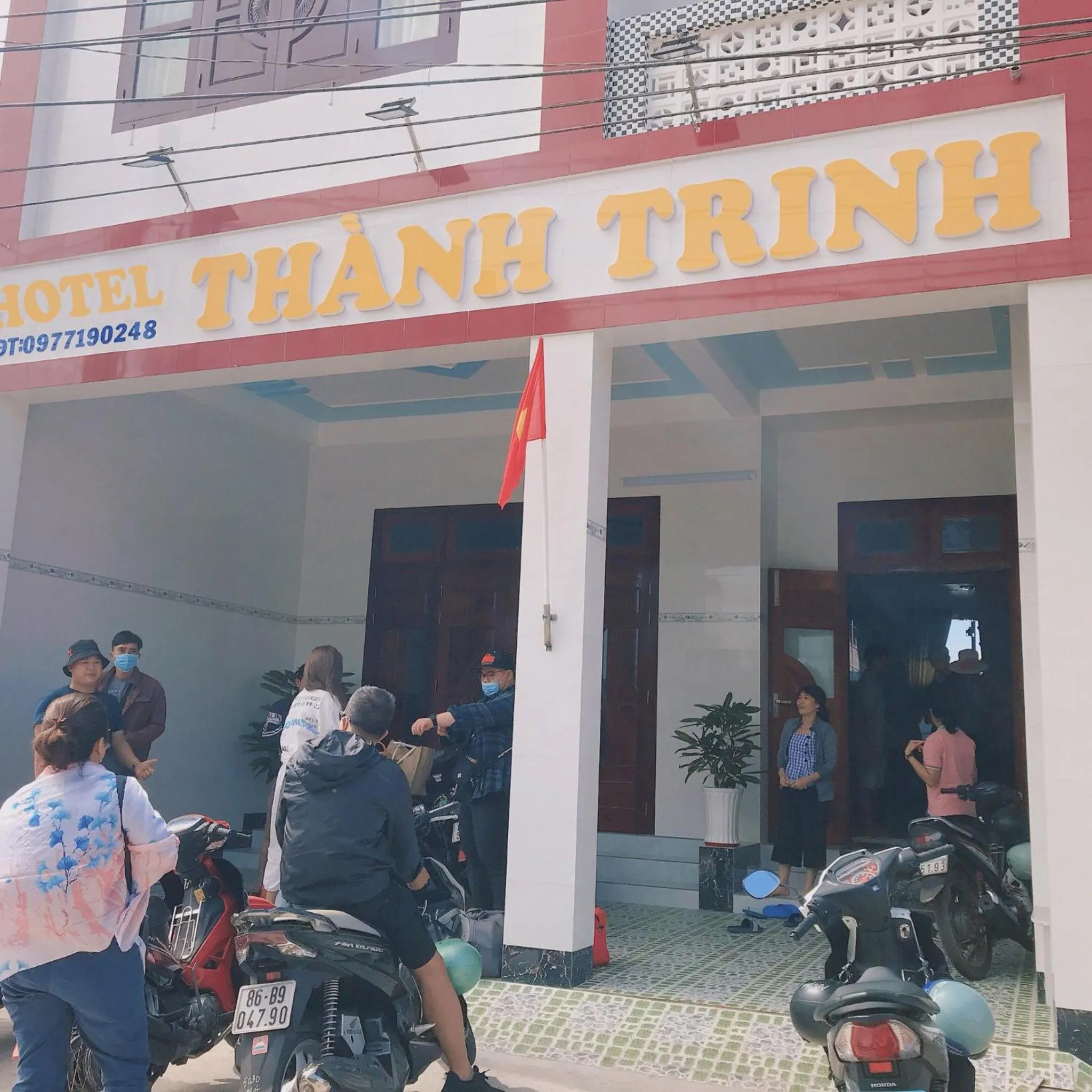 Facade/entrance in Thành Trinh hotel đảo Phú Quý