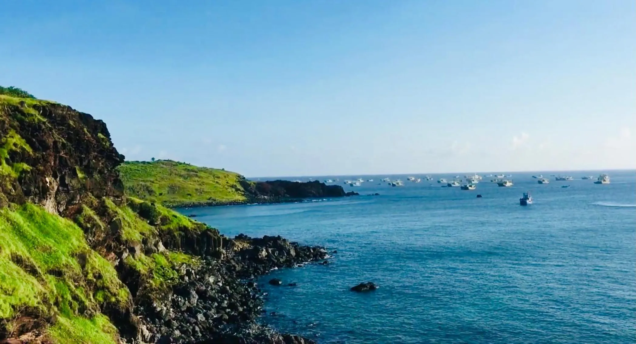 Natural landscape in Thành Trinh hotel đảo Phú Quý