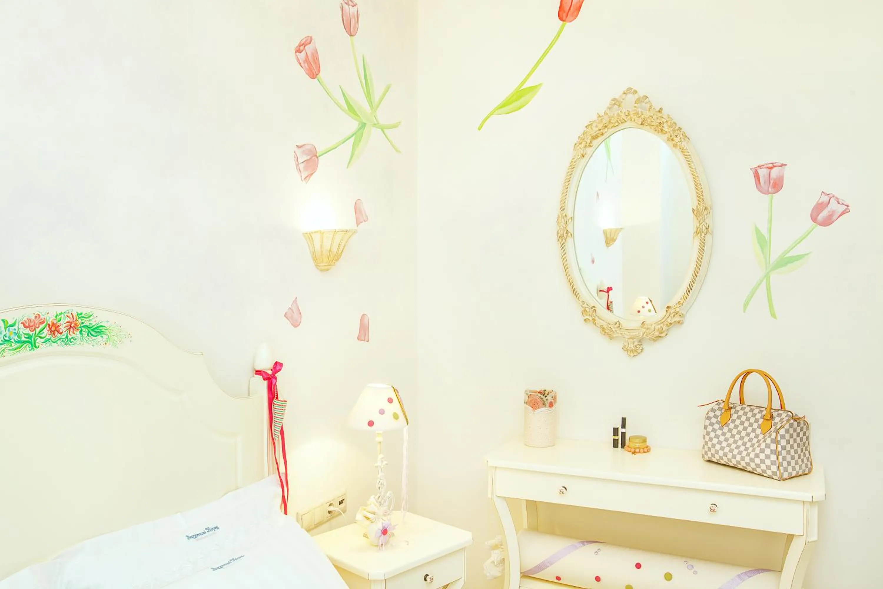 Photo of the whole room in Archontiko Kymis Boutique Hotel