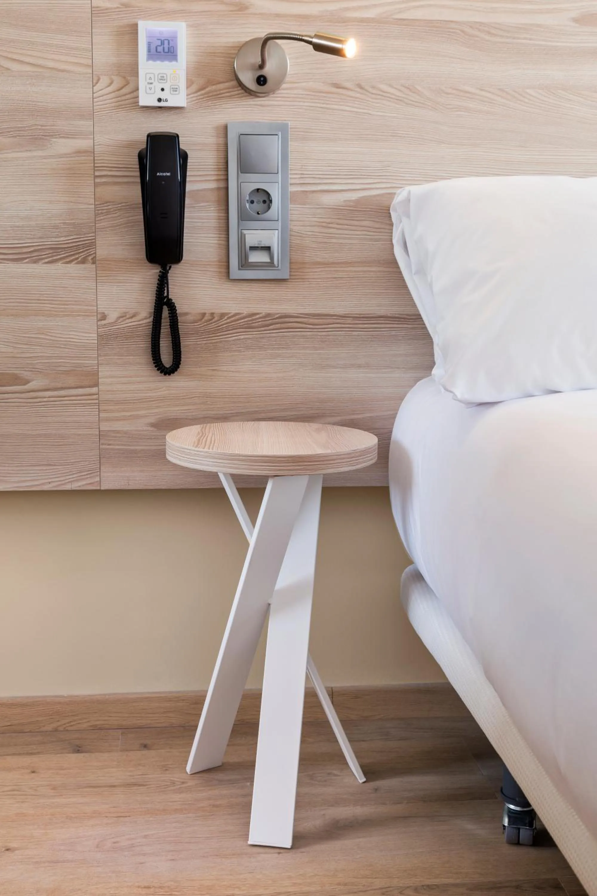 Decorative detail, Bed in B&B HOTEL Murcia