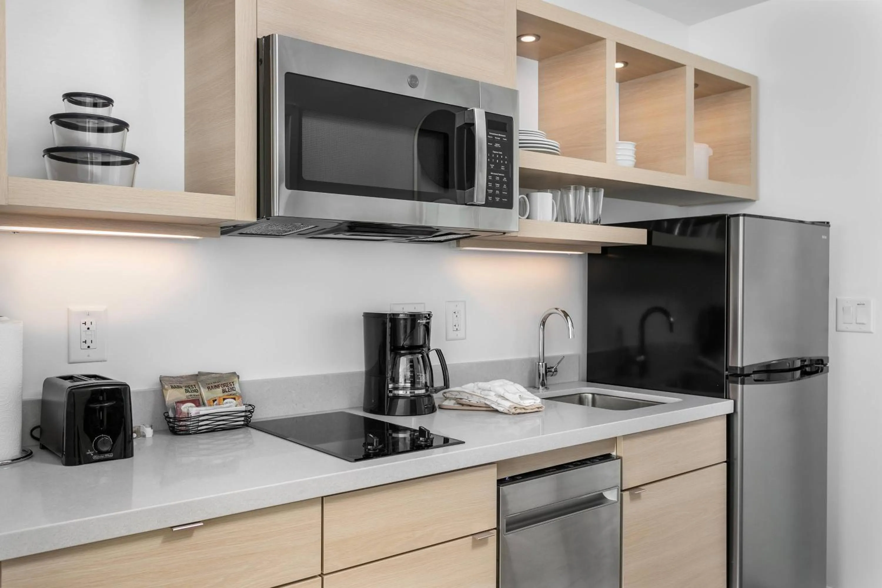 Kitchen or kitchenette in TownePlace Suites by Marriott Nashville Midtown