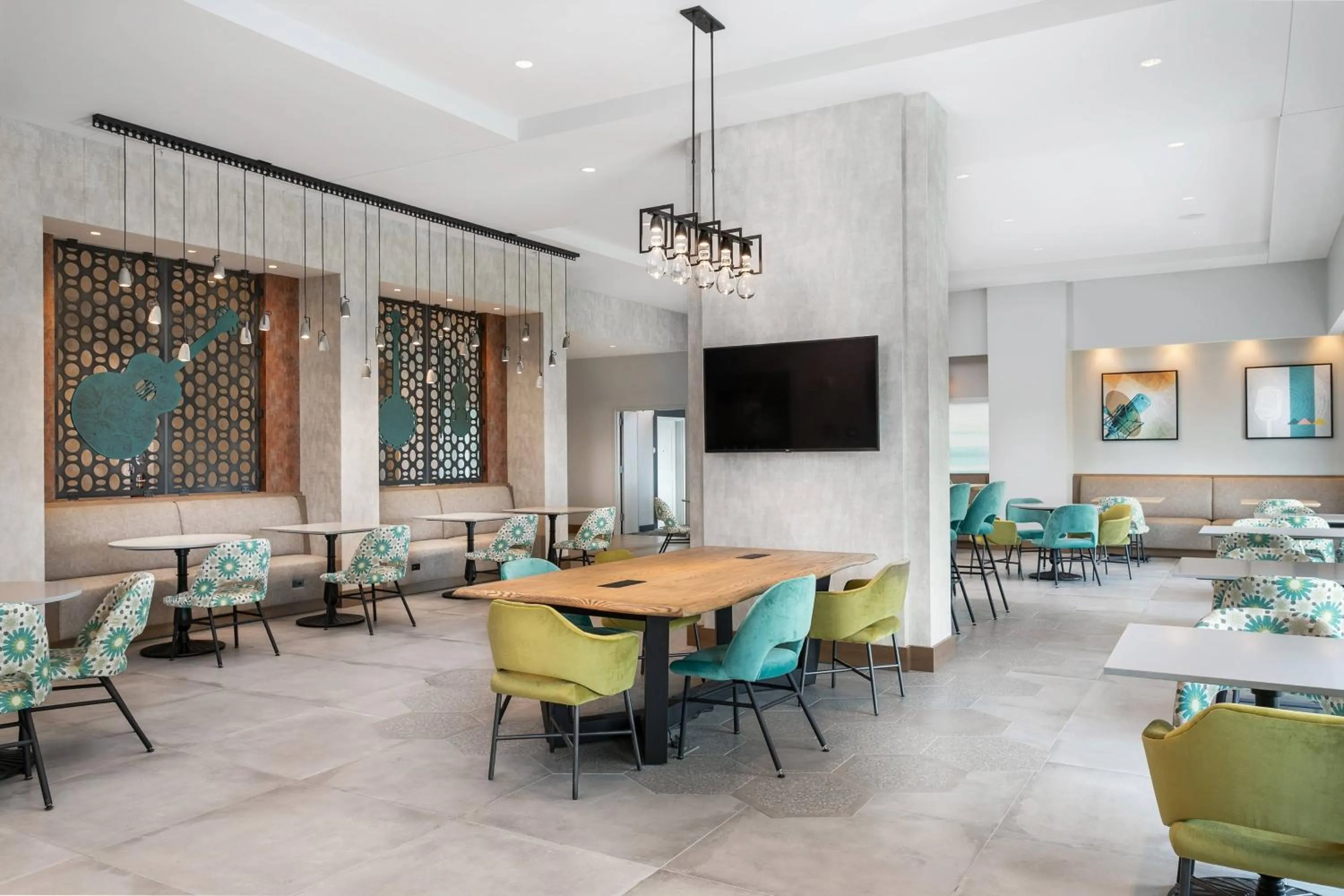 Breakfast in TownePlace Suites by Marriott Nashville Midtown