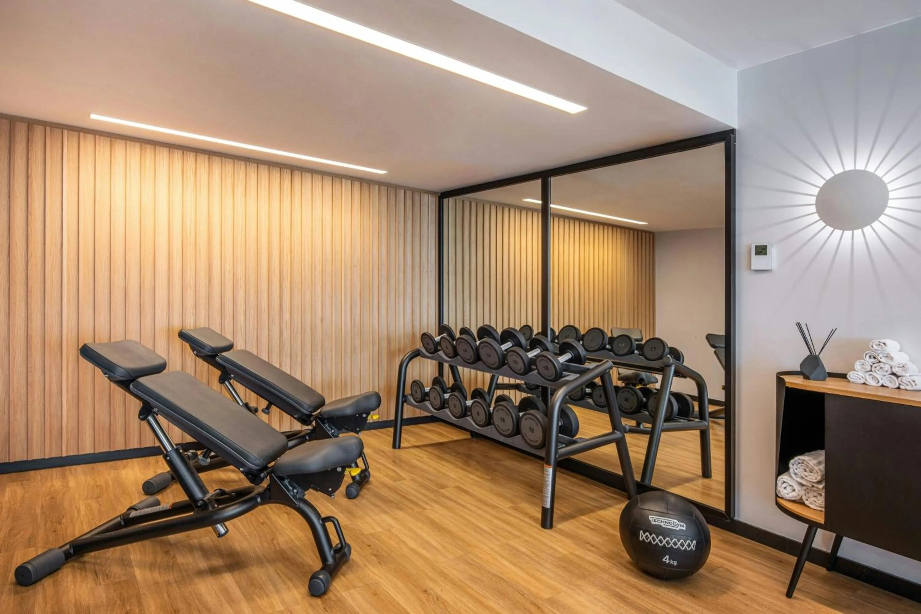 Fitness centre/facilities in Renaissance Bordeaux Hotel