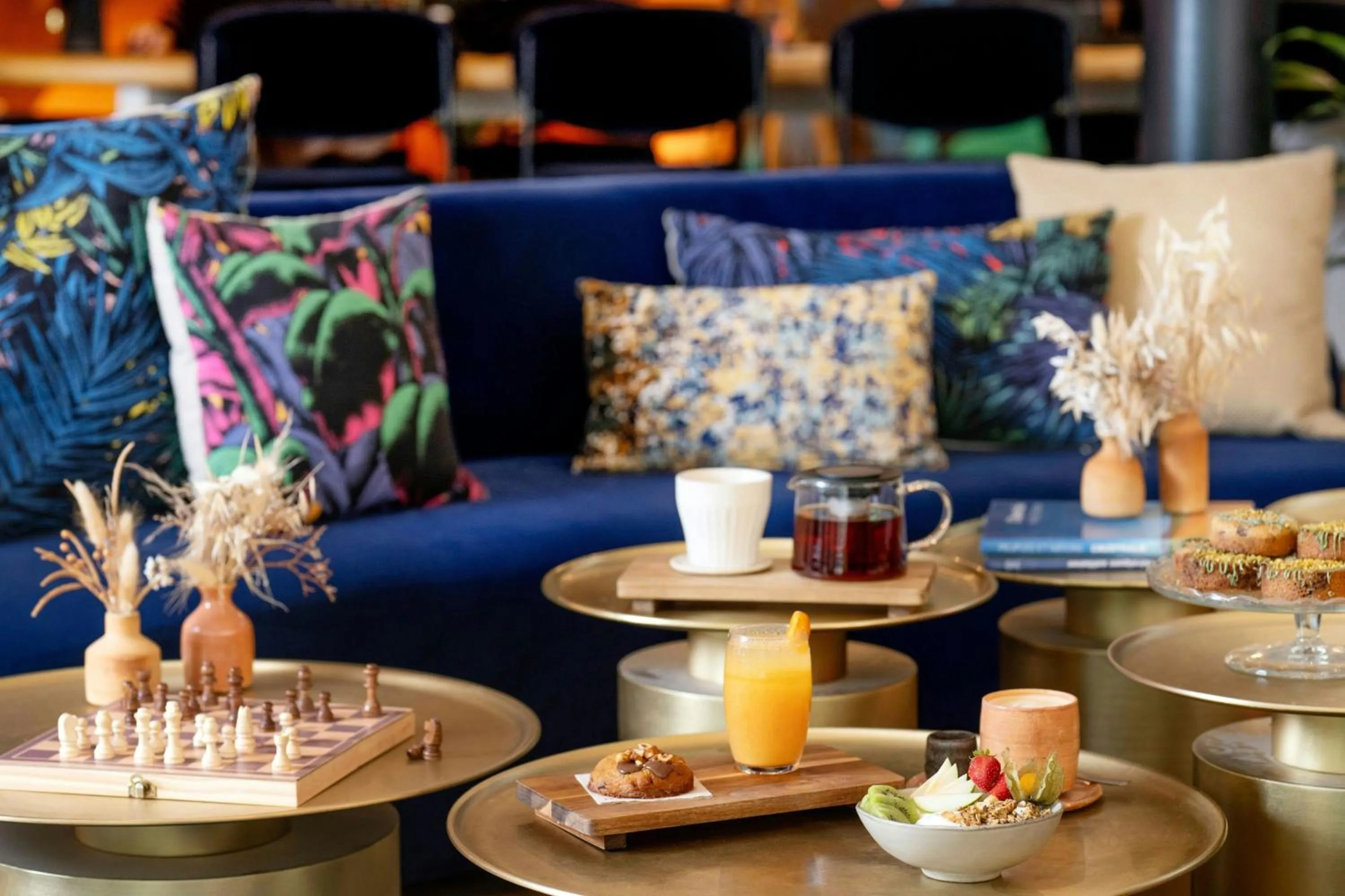 Restaurant/places to eat in Renaissance Bordeaux Hotel