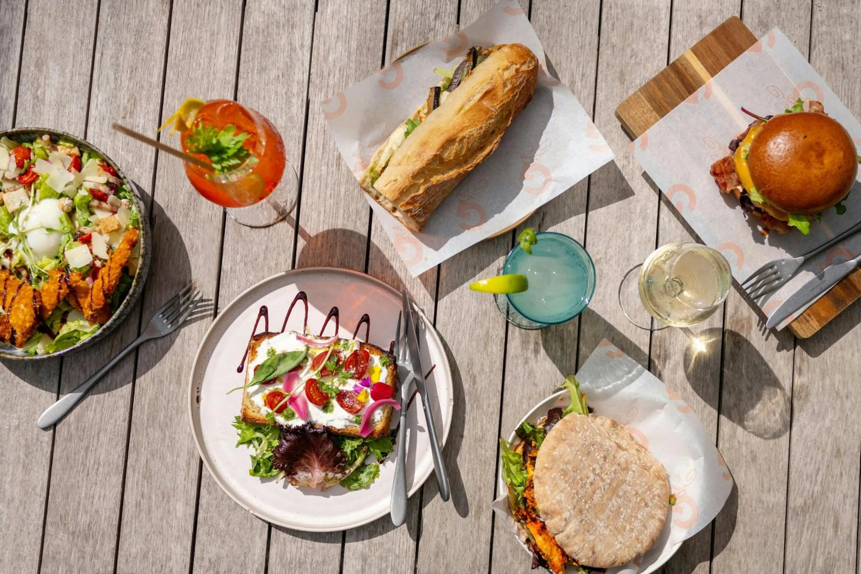 Restaurant/places to eat in Renaissance Bordeaux Hotel