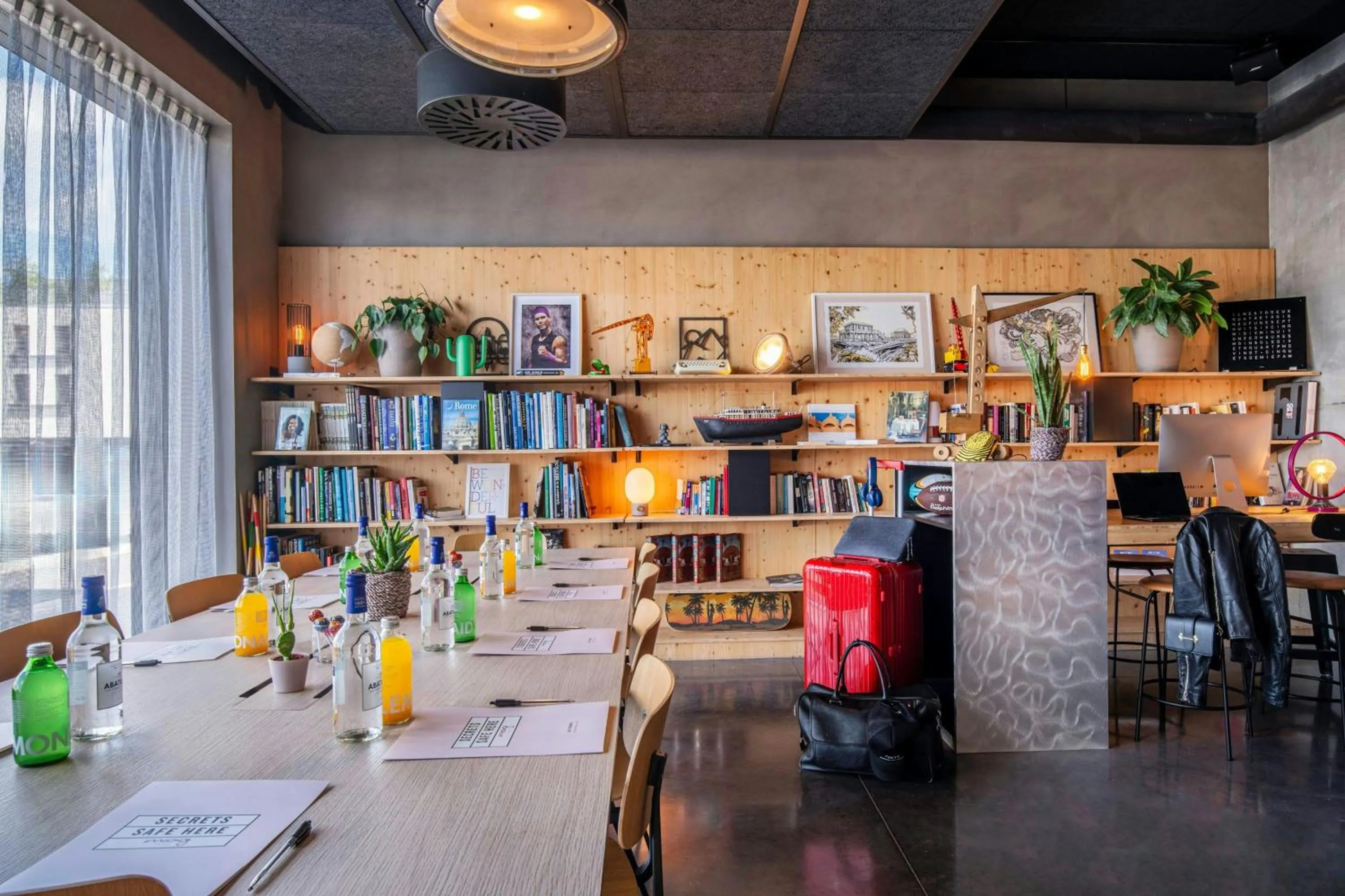 Meeting/conference room in Moxy Bordeaux