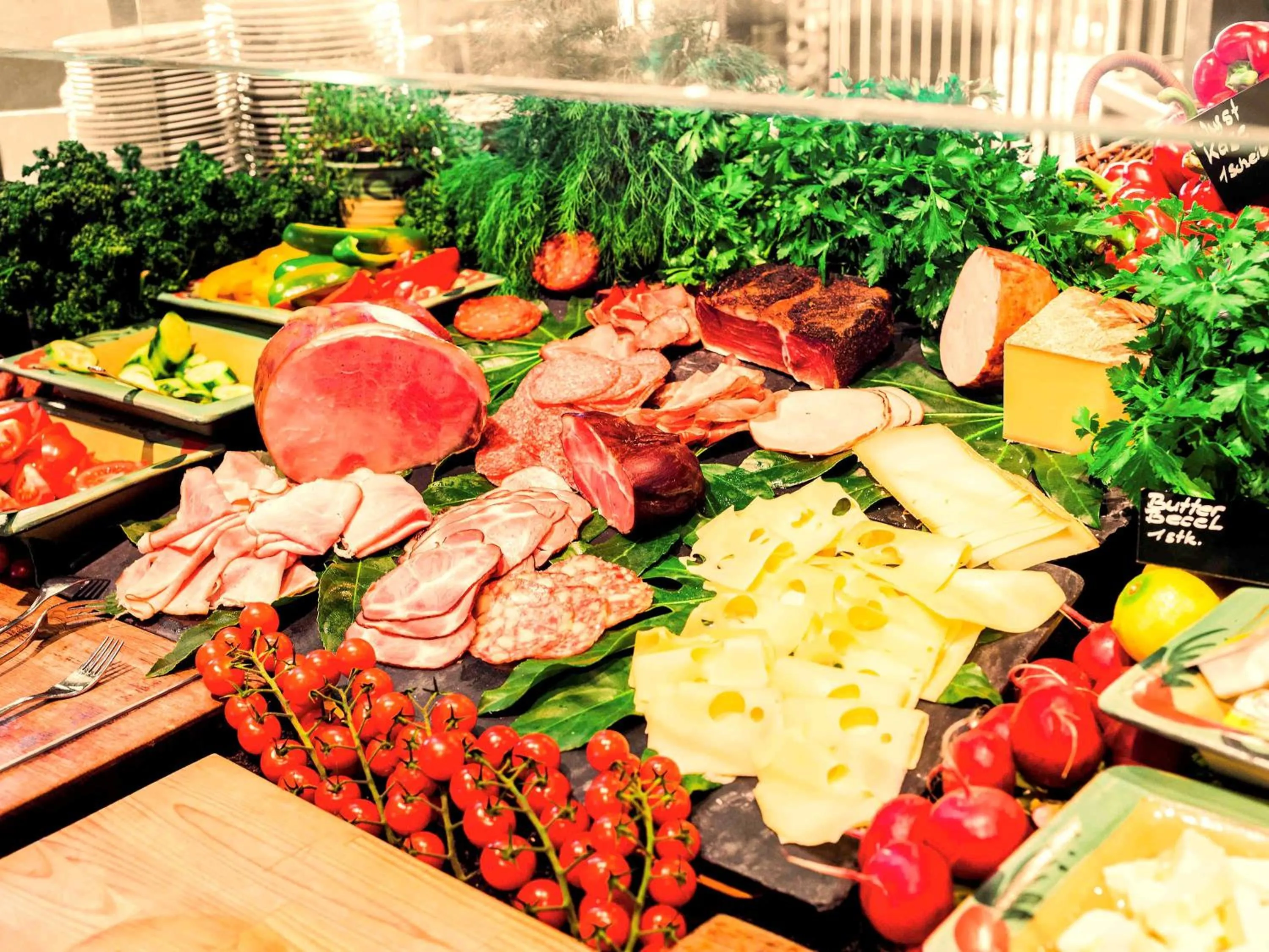 Restaurant/places to eat in Ibis Vienna Airport